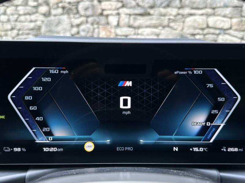 BMW i4 view 9