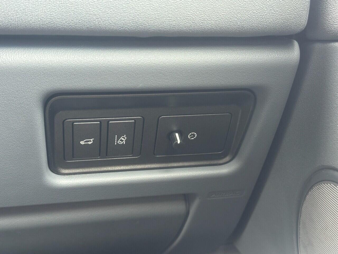 Land Rover Range Rover Evoque view 19