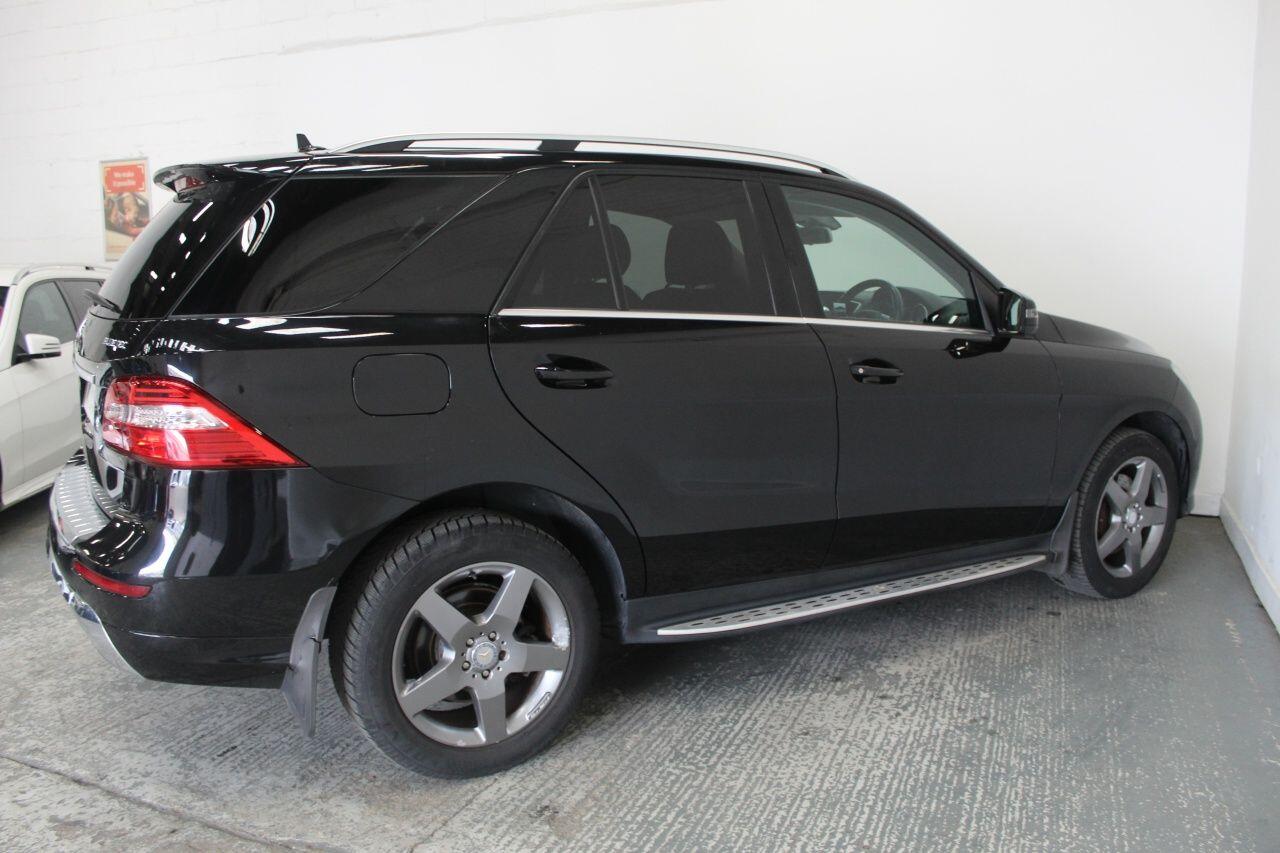 Mercedes-Benz M-Class view 11