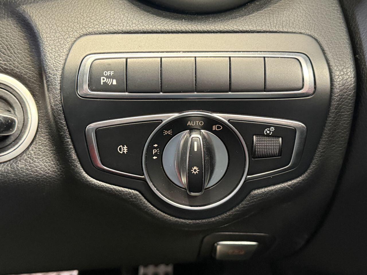 Mercedes-Benz C Class view 42