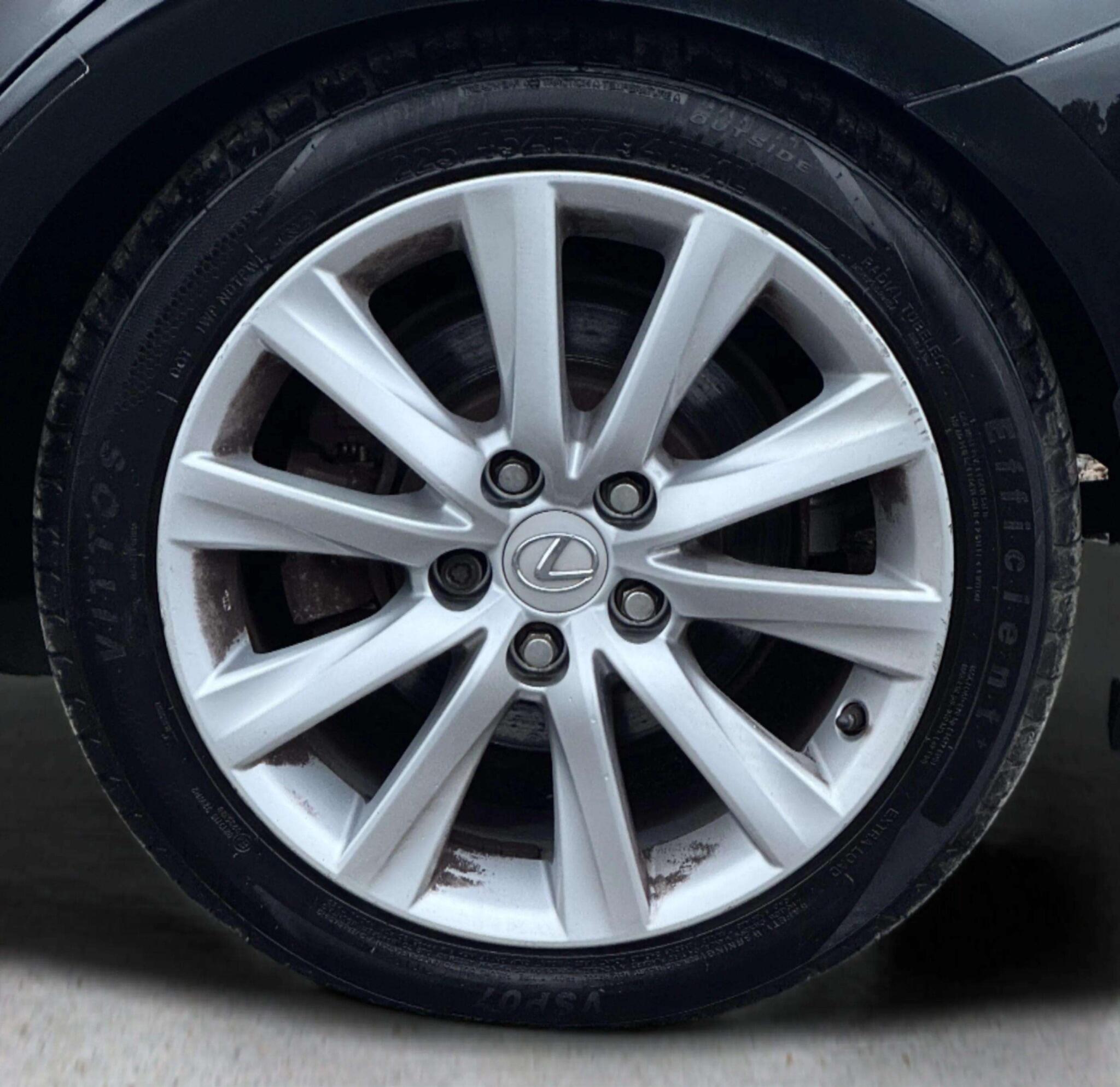 Lexus Is view 75