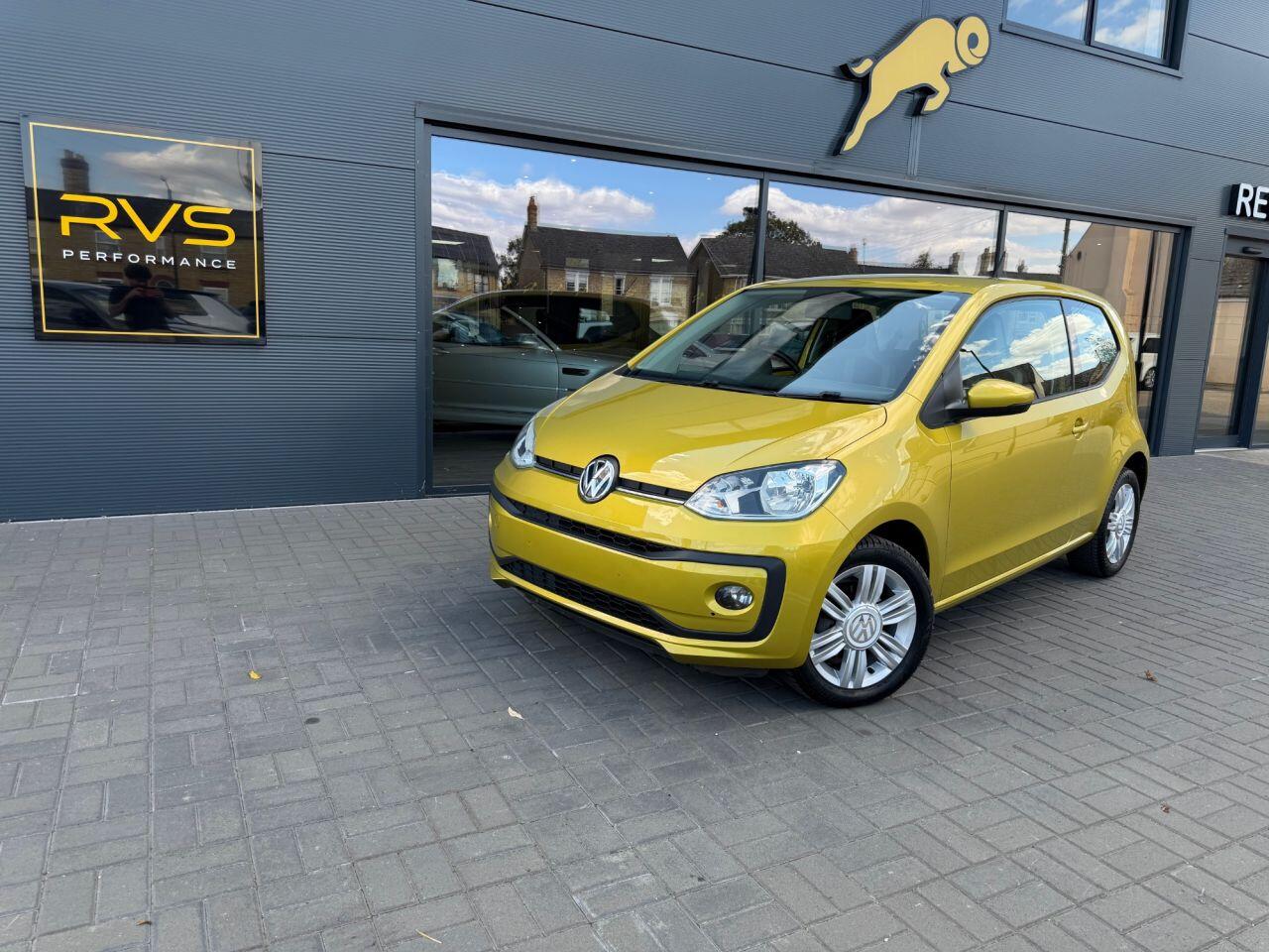 Volkswagen Up! view 21