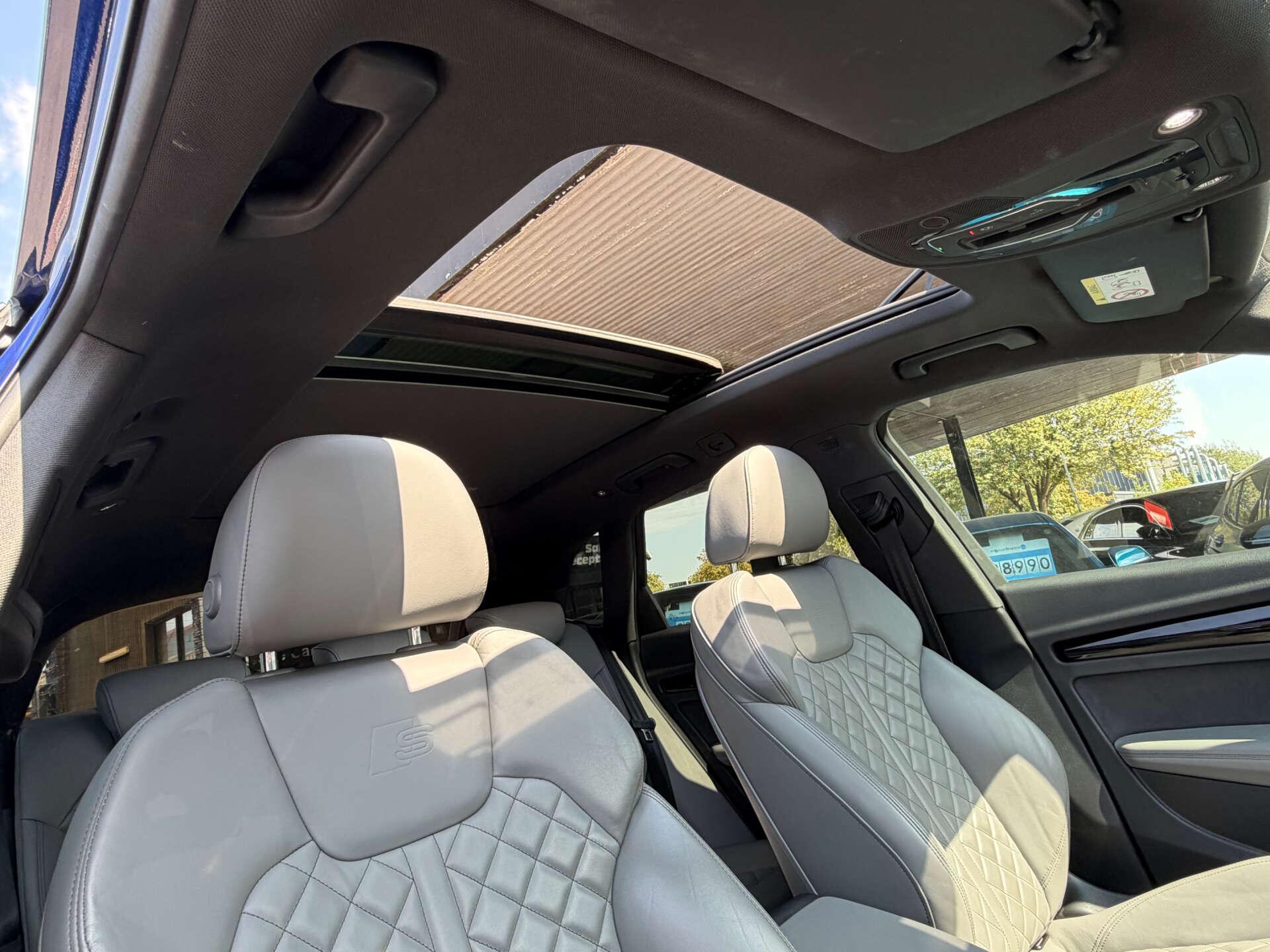 Audi Q5 view 17
