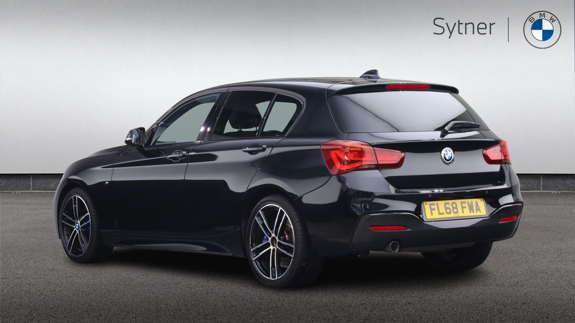 BMW 1 Series view 2