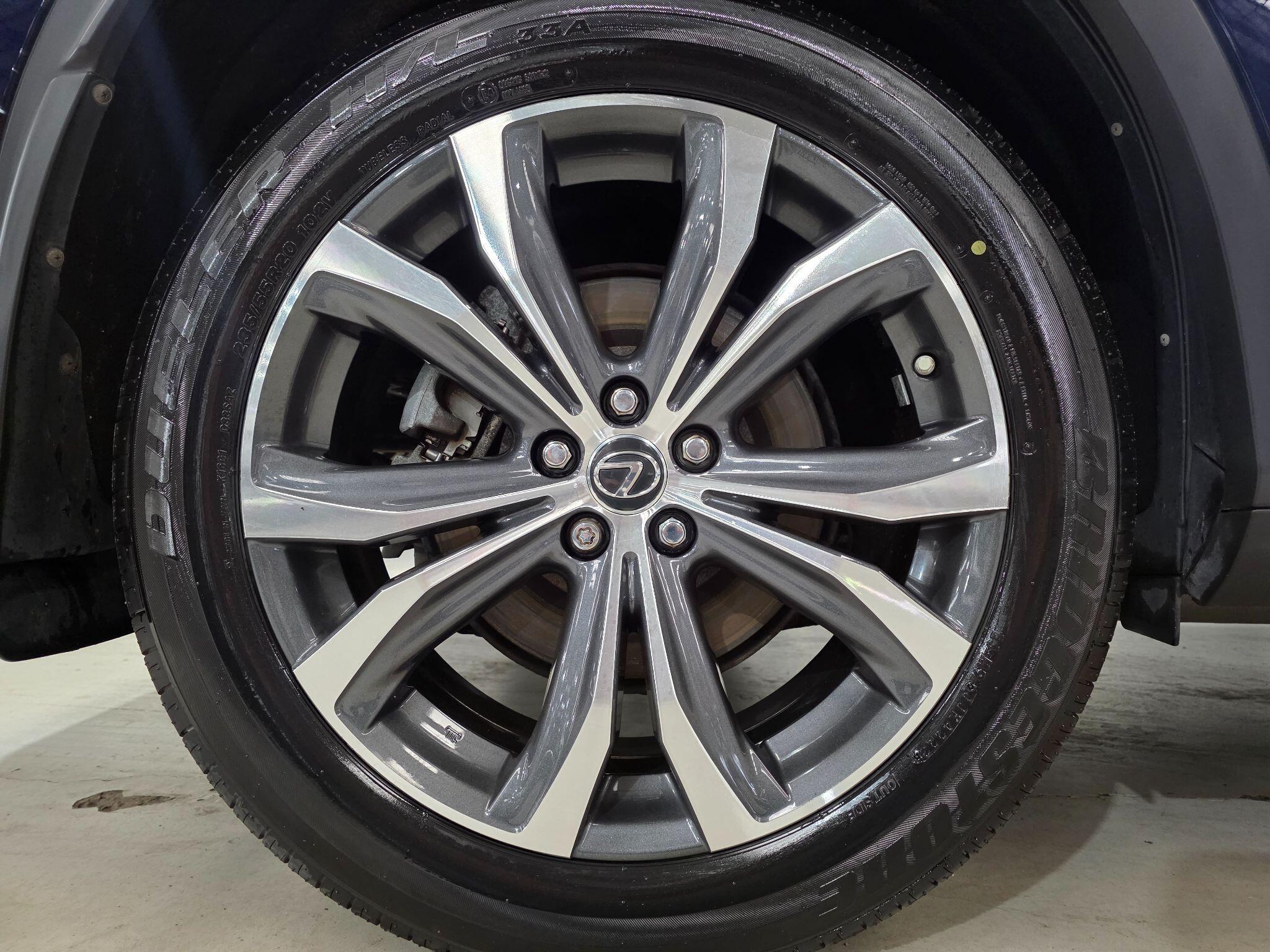 Lexus RX view 34