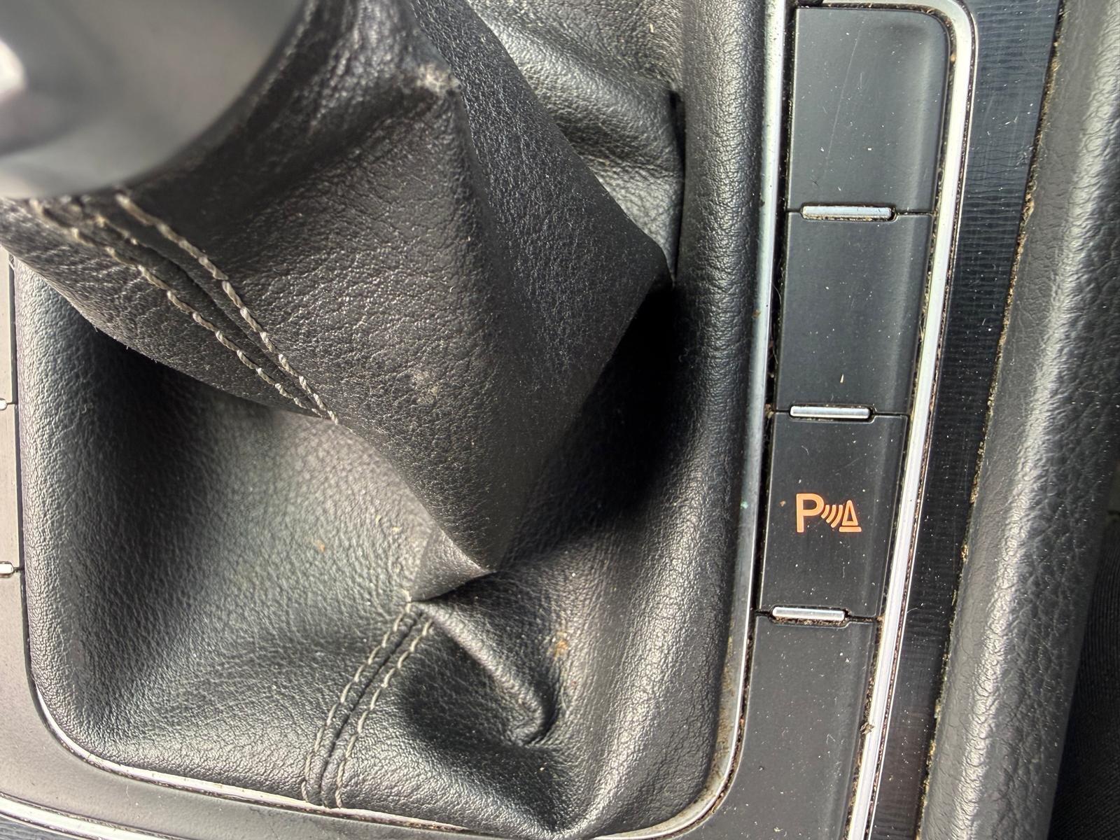 Volkswagen Golf view 23