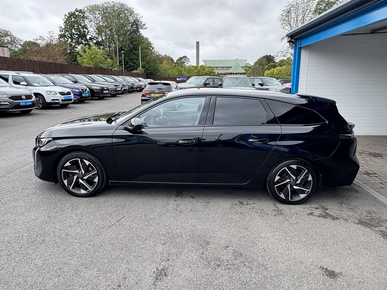 Peugeot 308 SW view 8