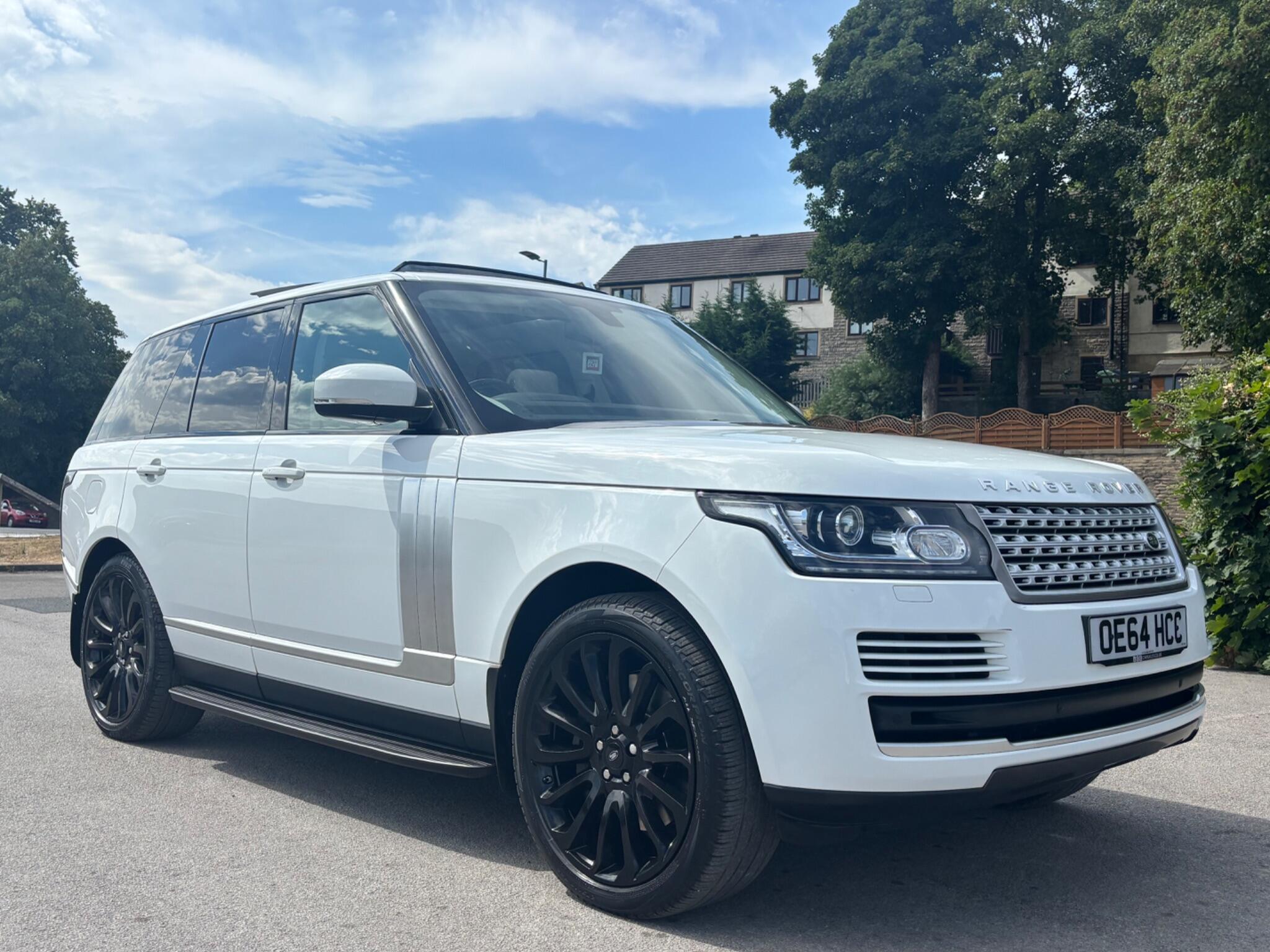 Land Rover Range Rover view 3