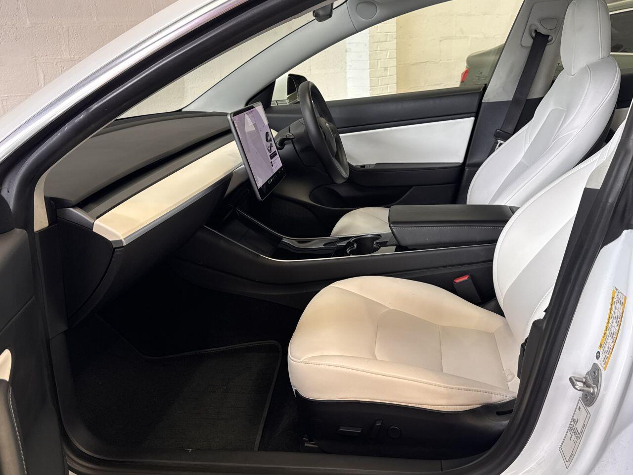 Tesla Model 3 view 44