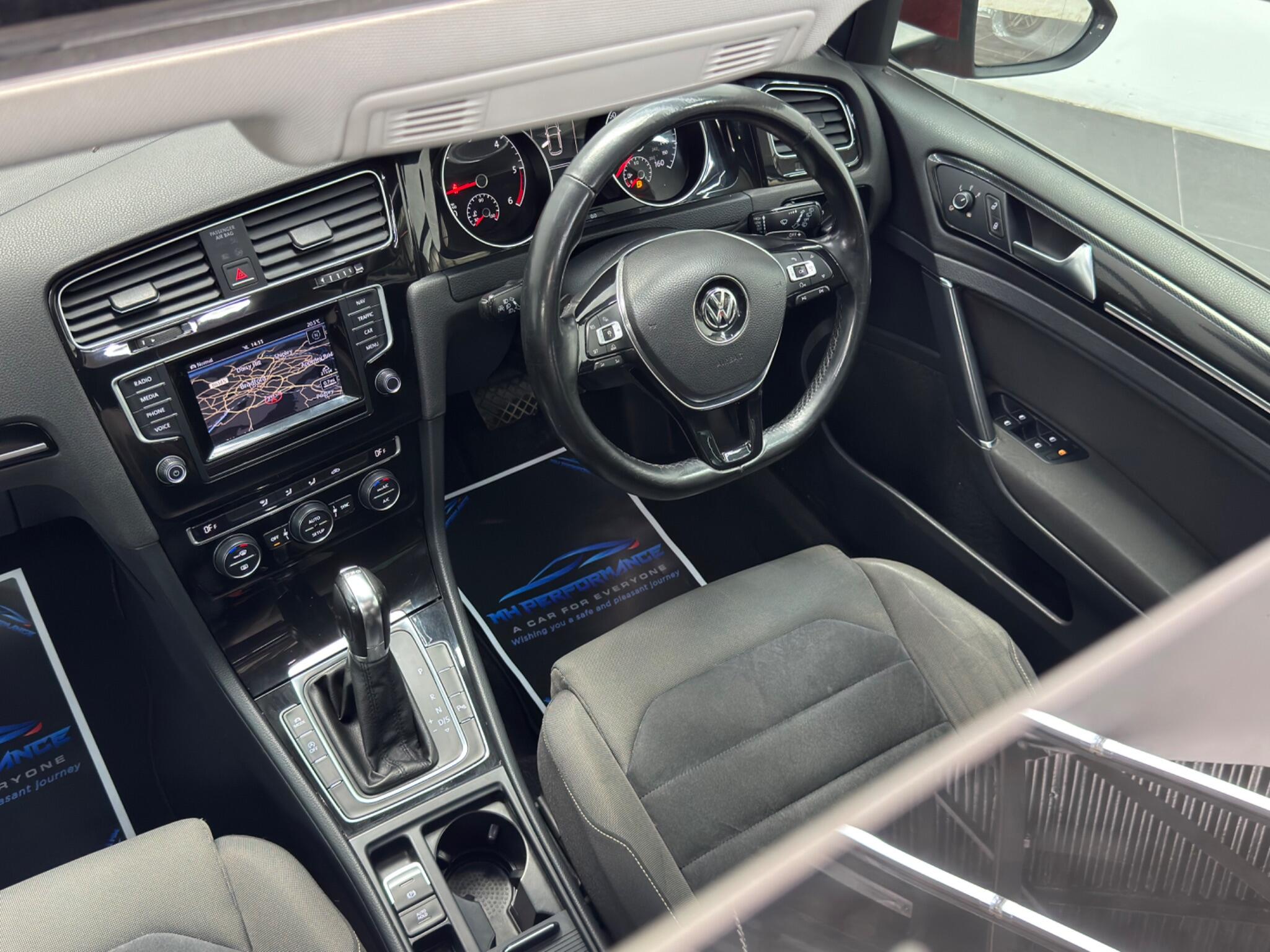 Volkswagen Golf view 5