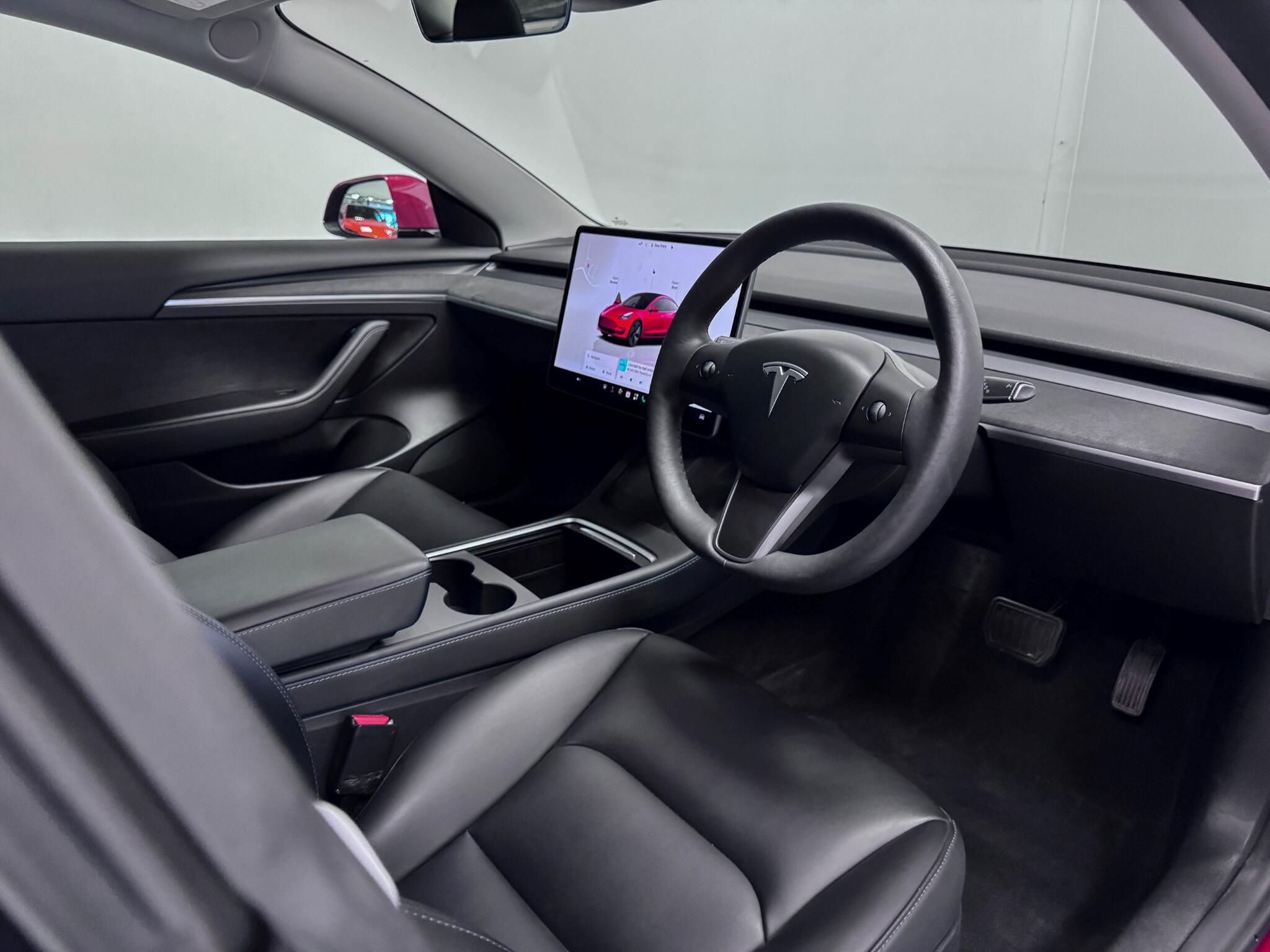 Tesla Model 3 view 32
