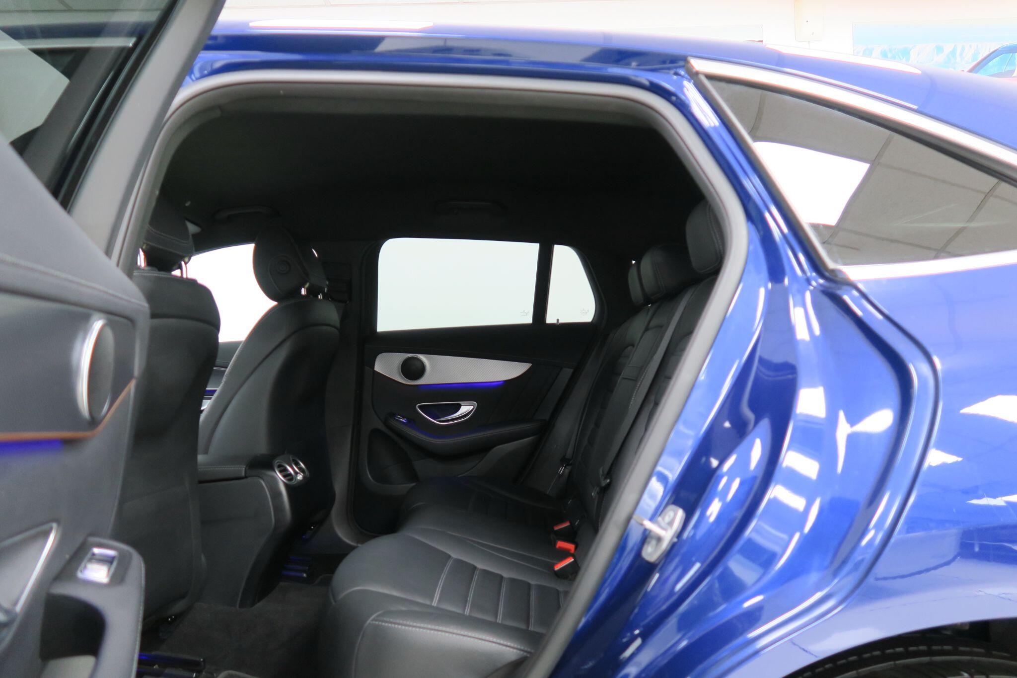 Mercedes-Benz EQC view 11
