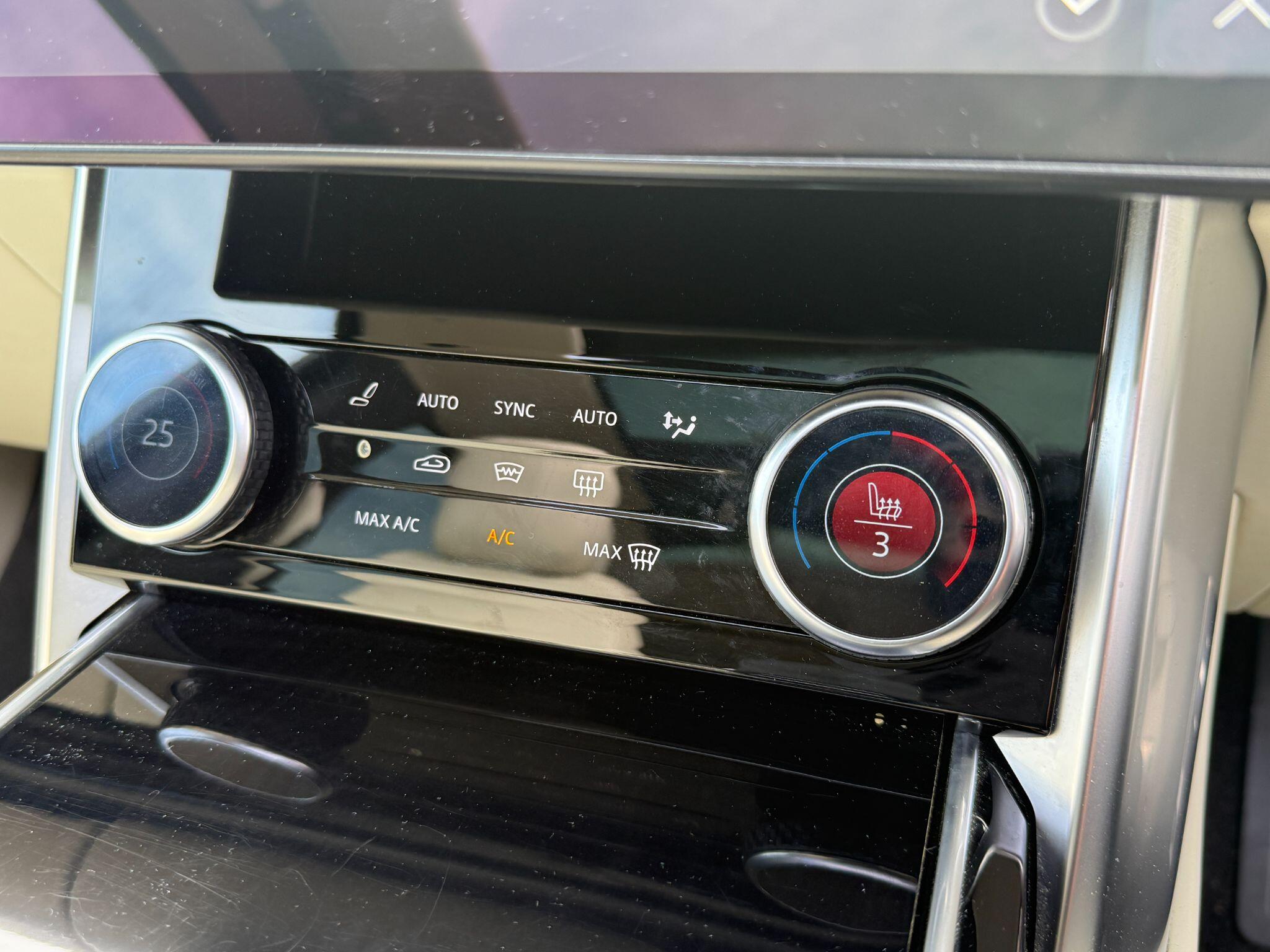 Land Rover Range Rover view 13