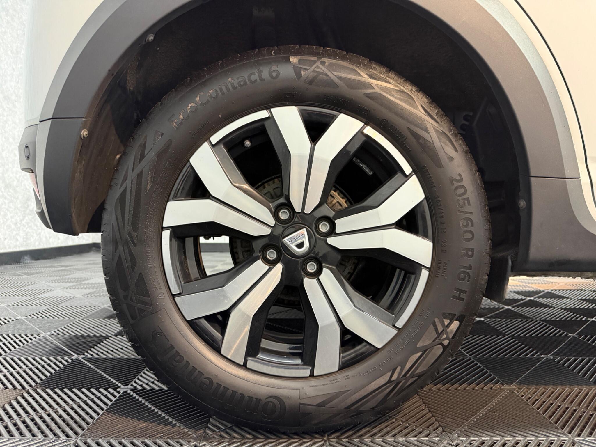 Dacia Sandero Stepway view 23