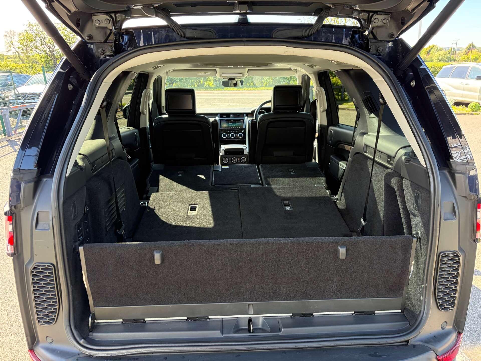 Land Rover Discovery 3 view 27
