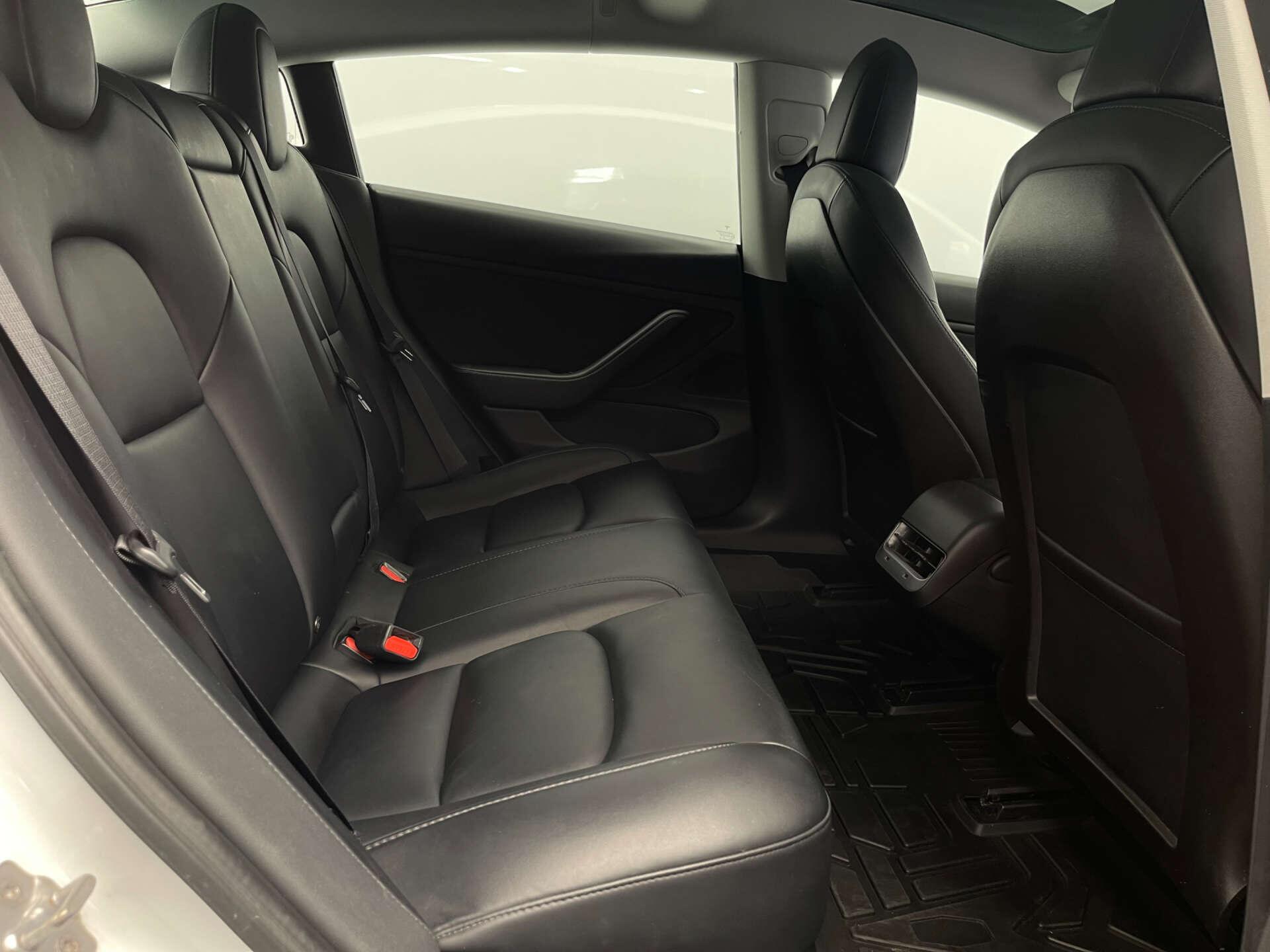 Tesla Model 3 view 15