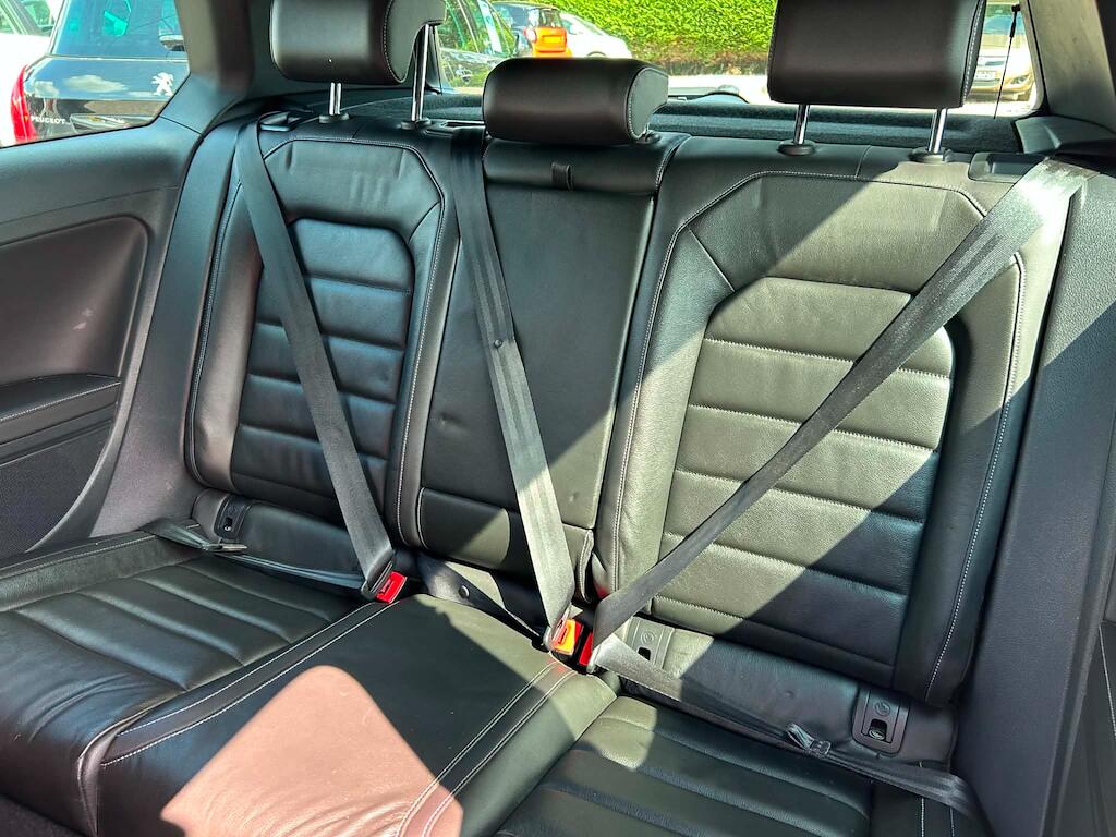 Volkswagen Golf view 17