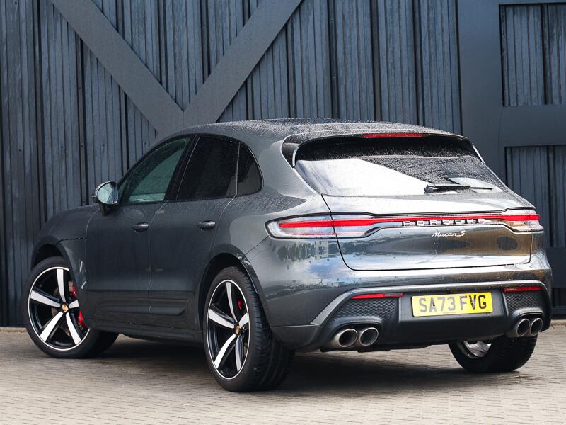 Porsche Macan view 2