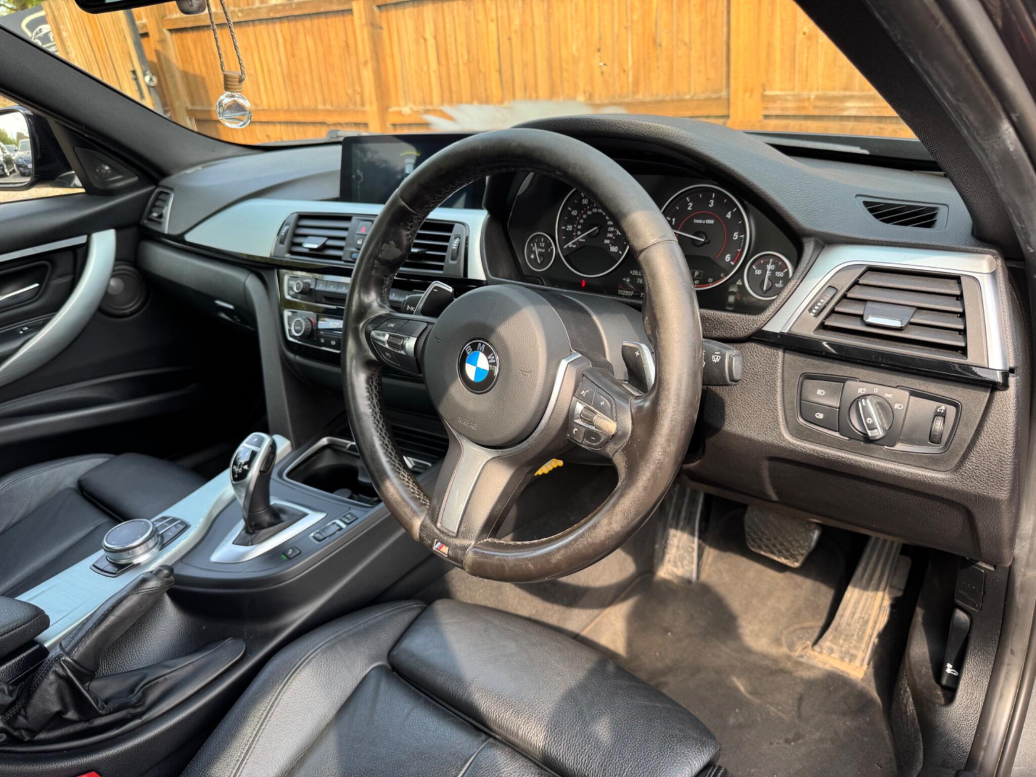 BMW 3 Series view 61