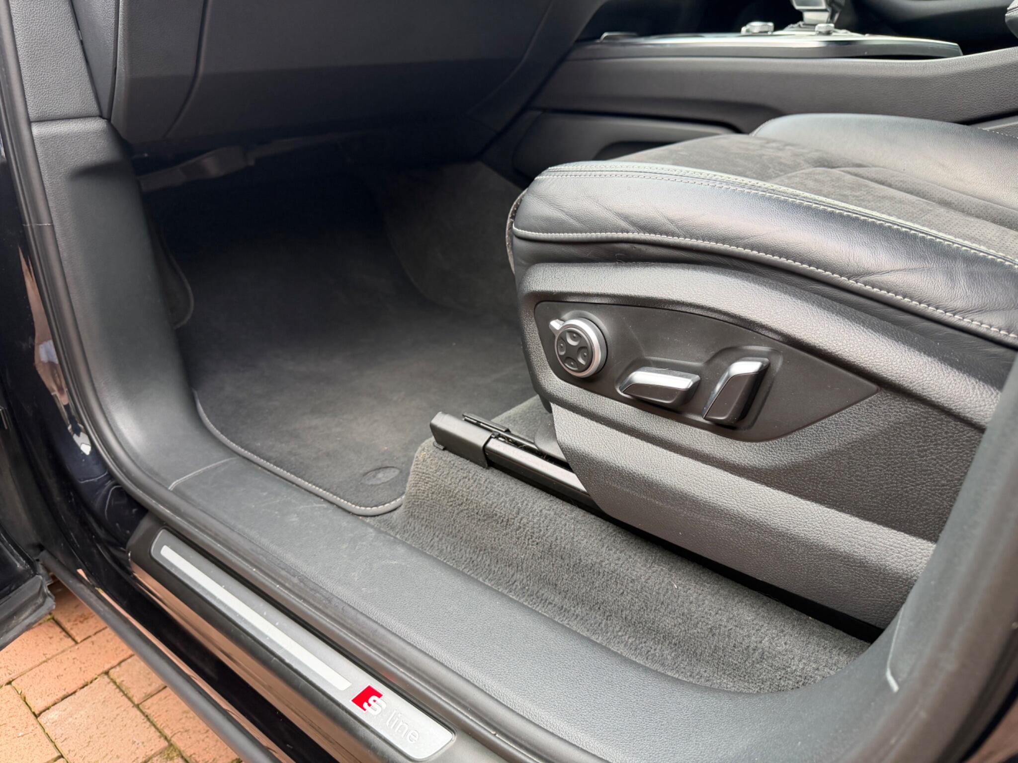 Audi Q7 view 71