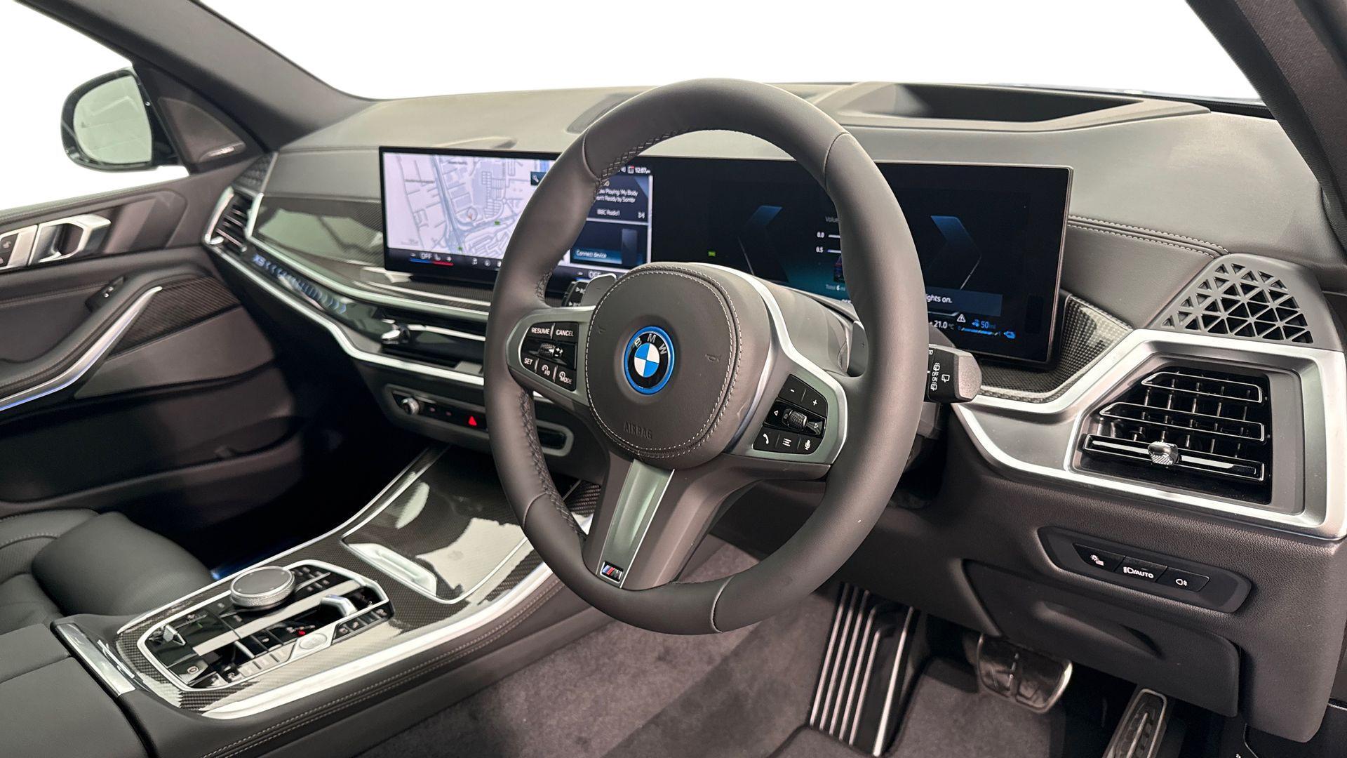 BMW X5 view 6