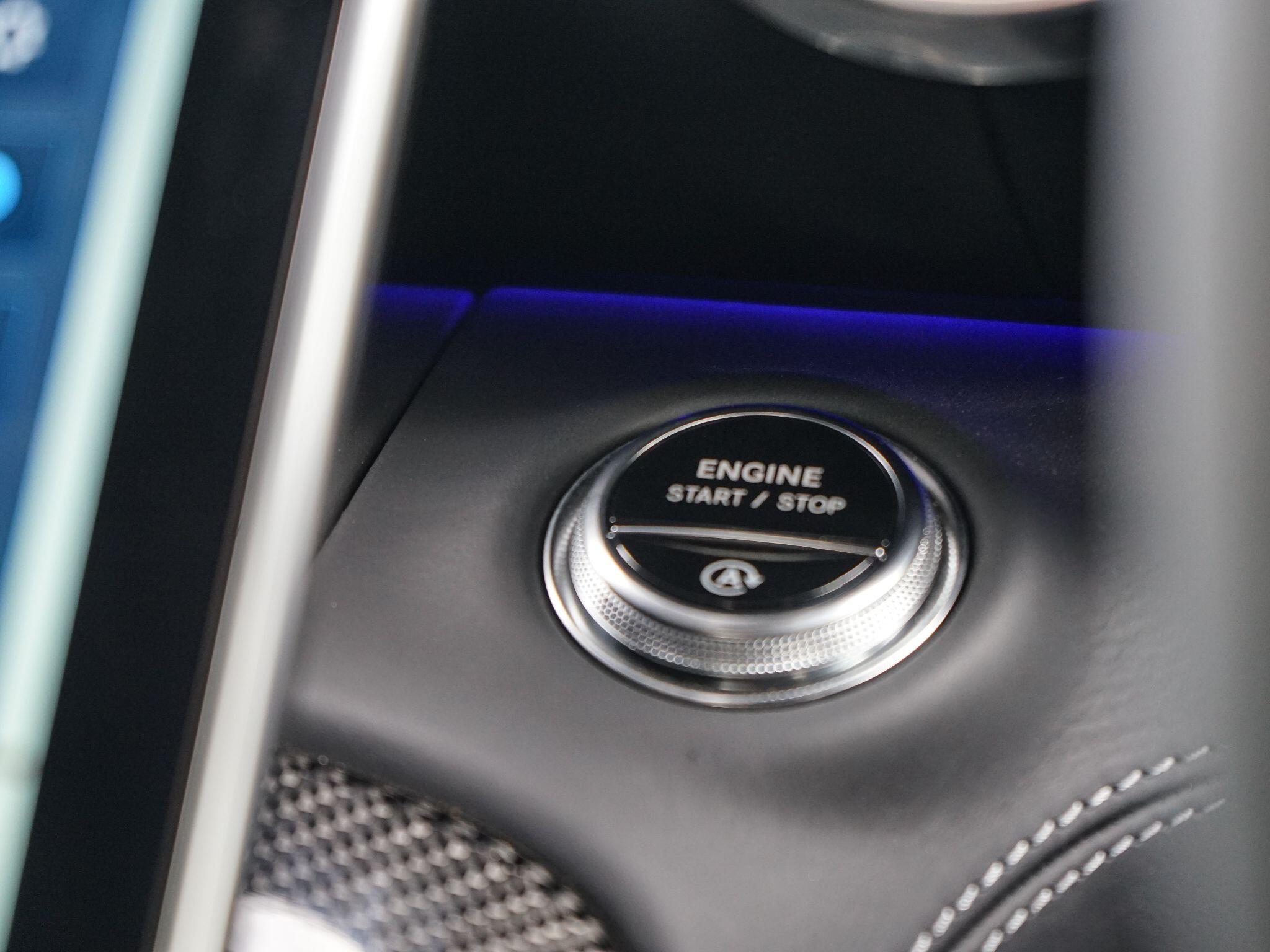 Mercedes-Benz SL view 41