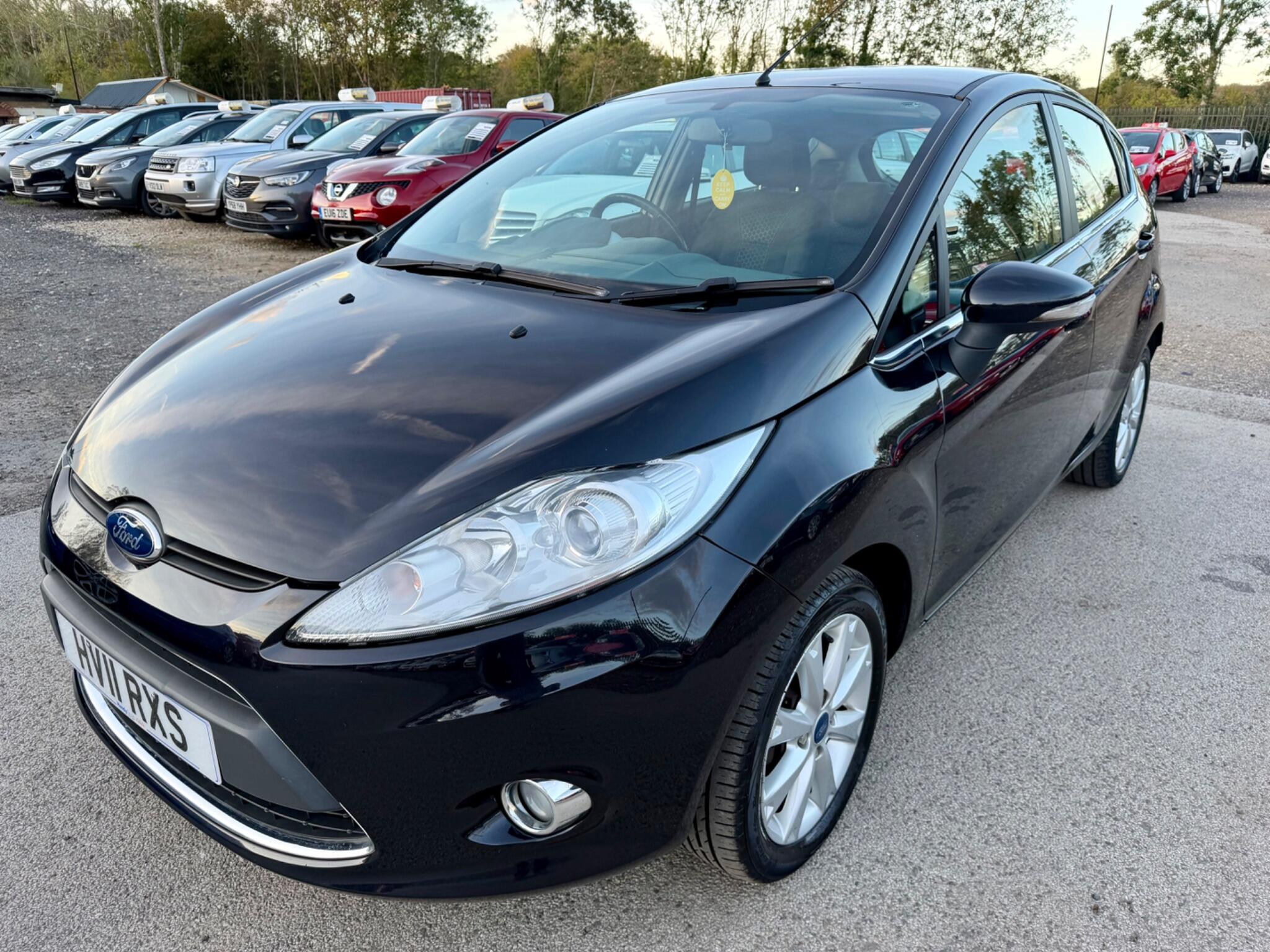 Ford Fiesta view 9