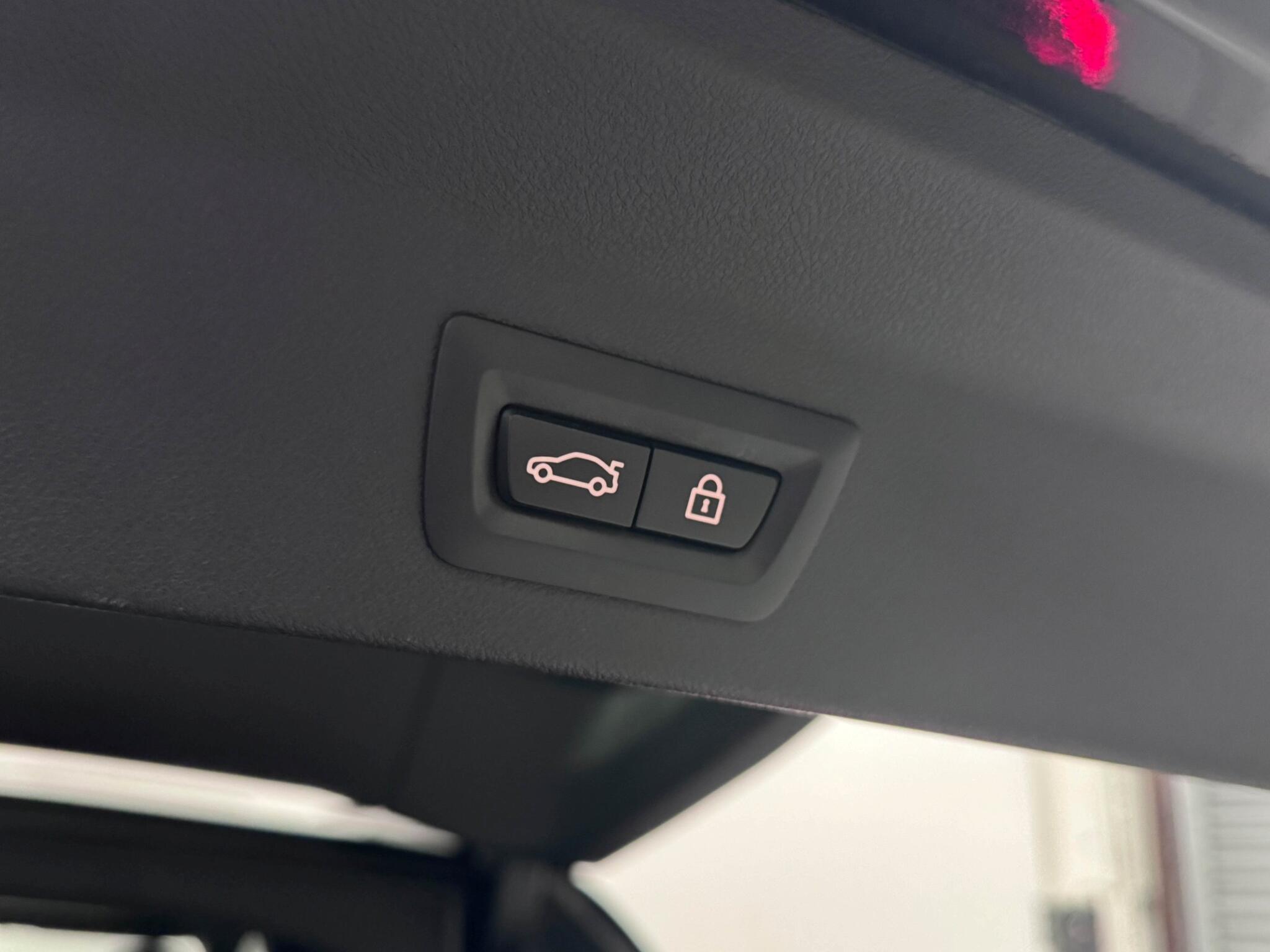 BMW X3 view 8