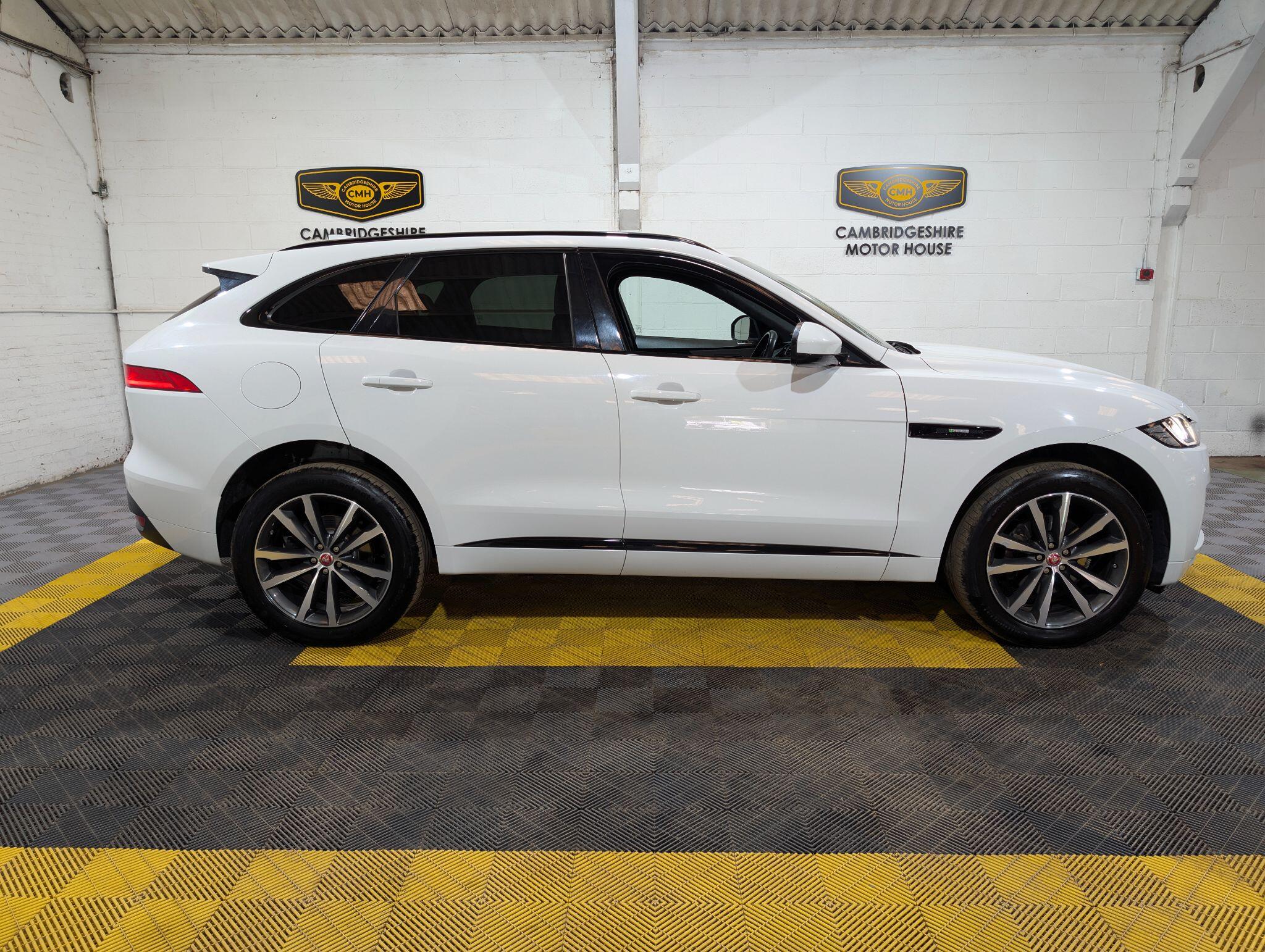Jaguar F-Pace view 14