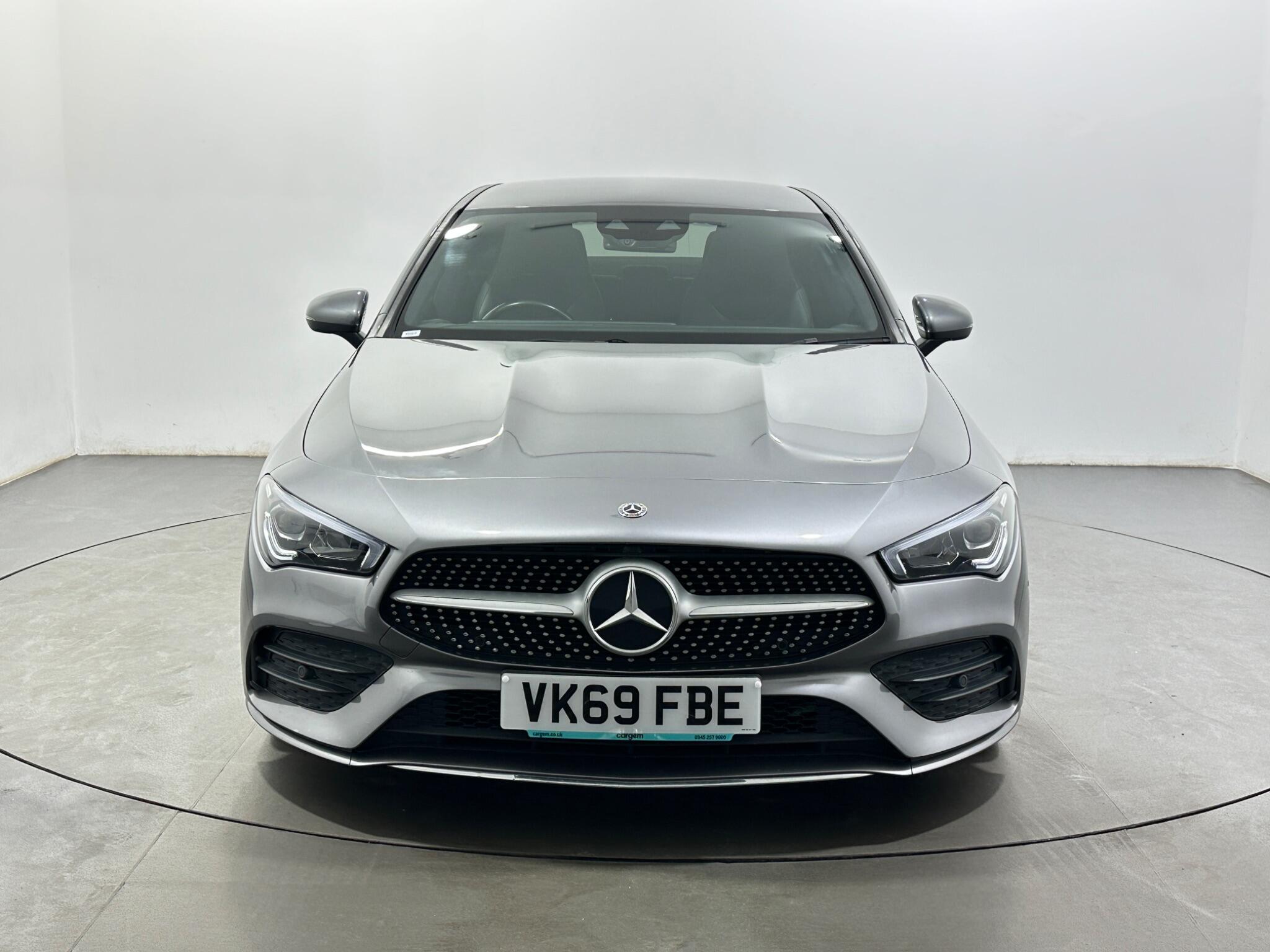 Mercedes-Benz Cla view 3