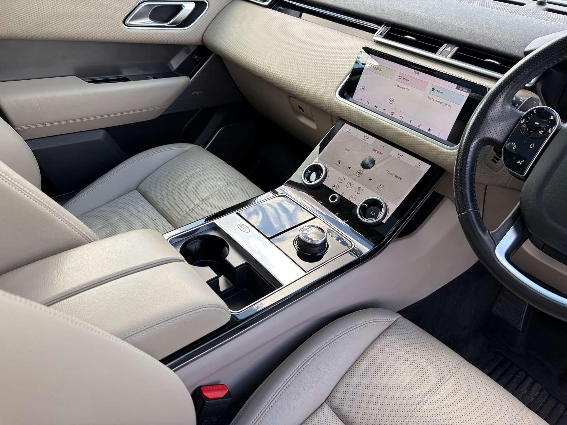 Land Rover Range Rover Velar view 42