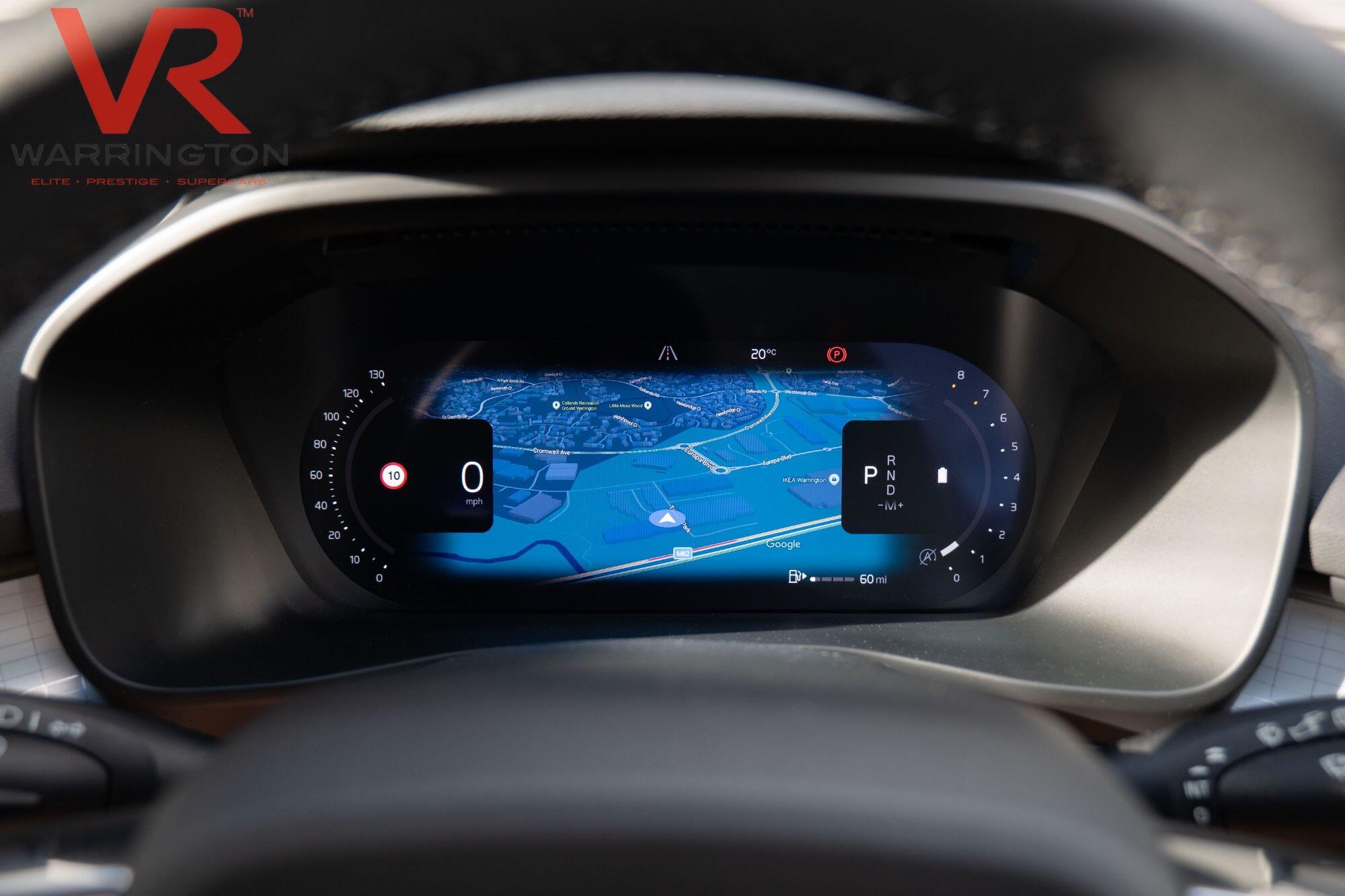 Volvo XC40 view 11