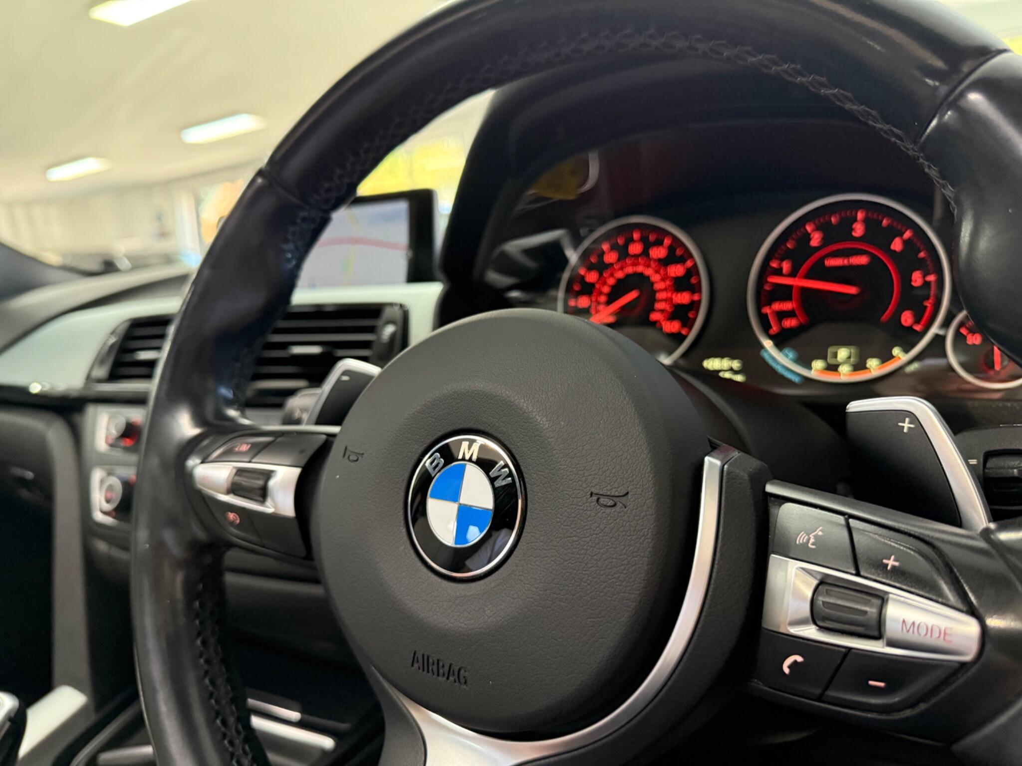 BMW 3 Series view 30