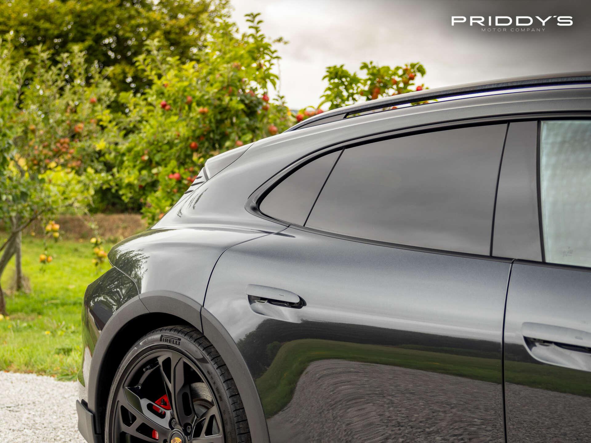 Porsche Taycan view 11