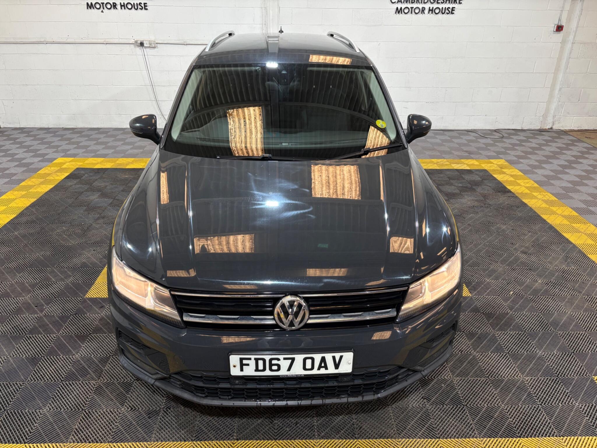 Volkswagen Tiguan view 15