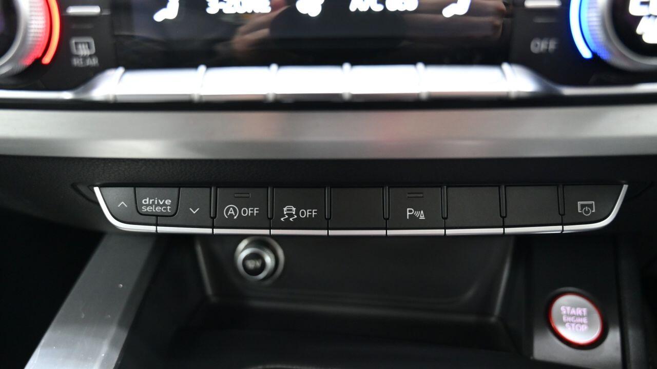 Audi S4 view 34