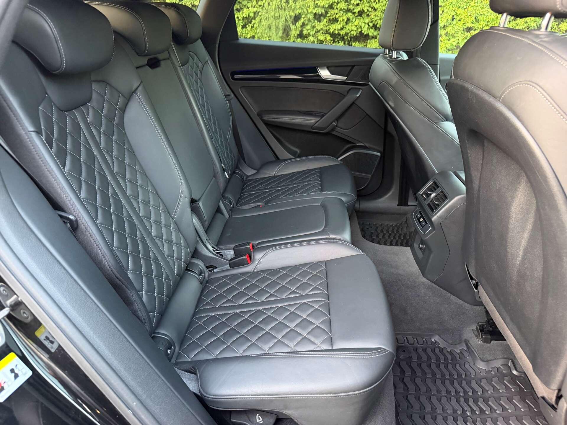 Audi Q5 view 28