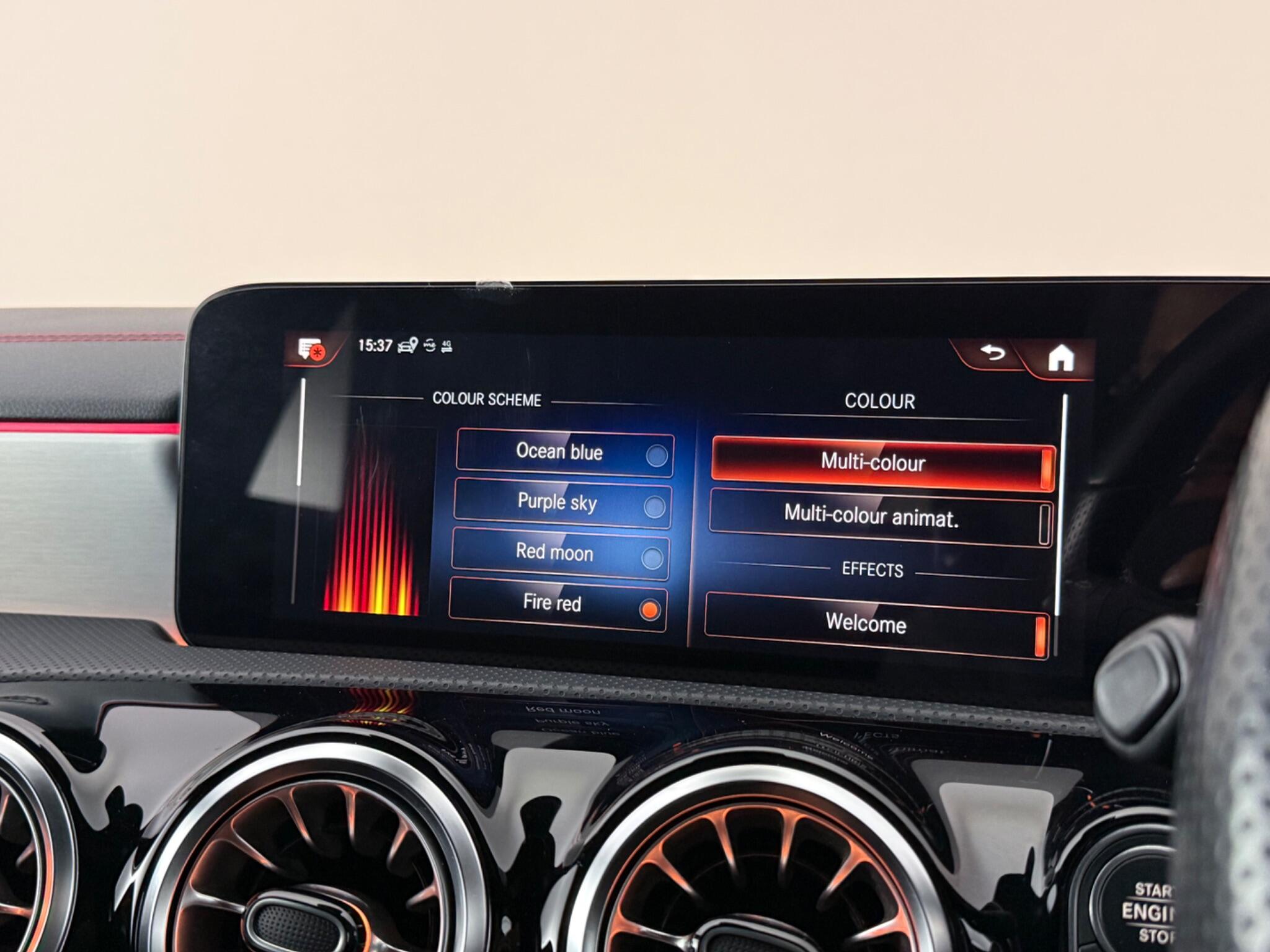 Mercedes-Benz Cla view 24