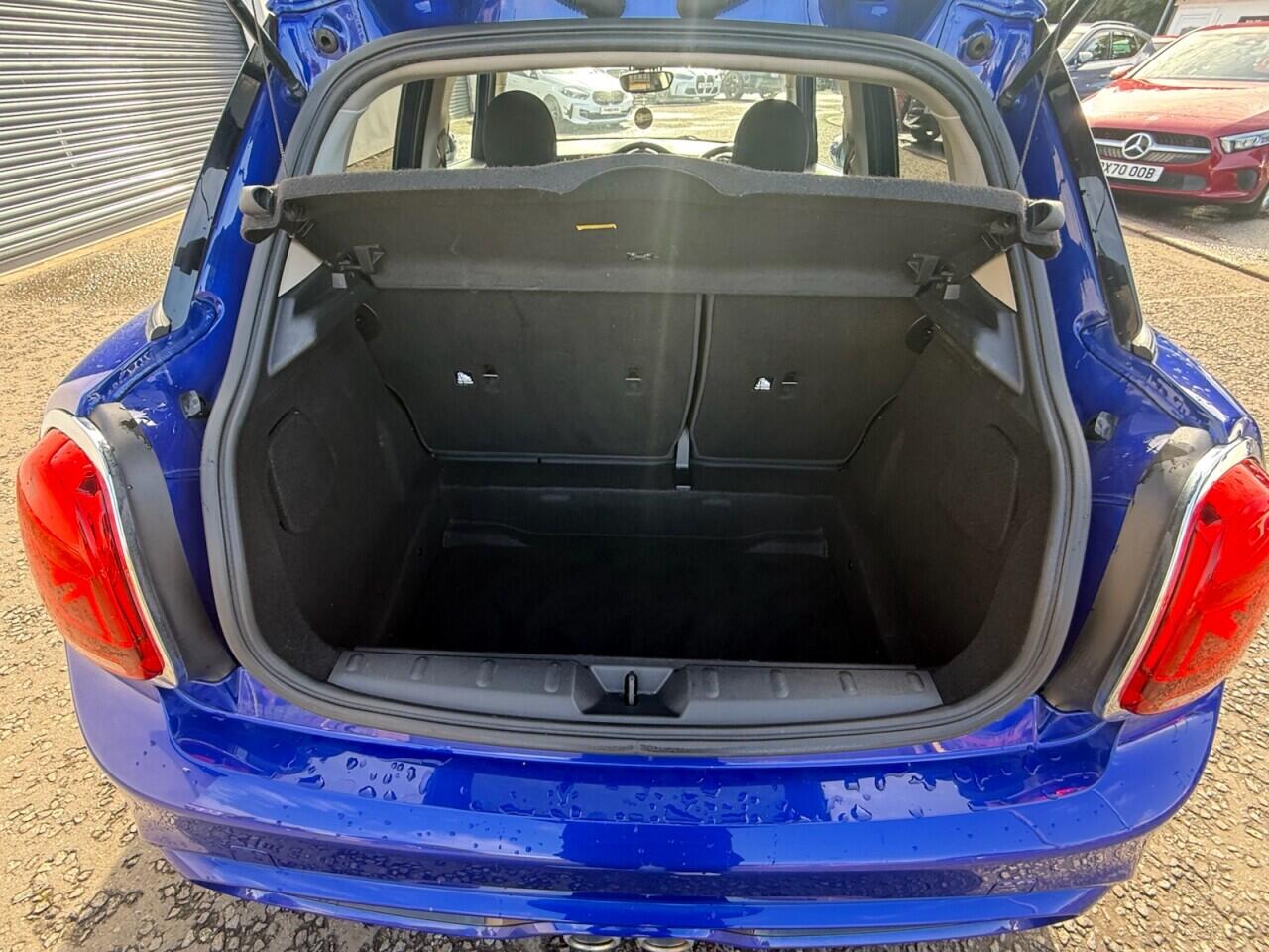 Mini Hatch view 24