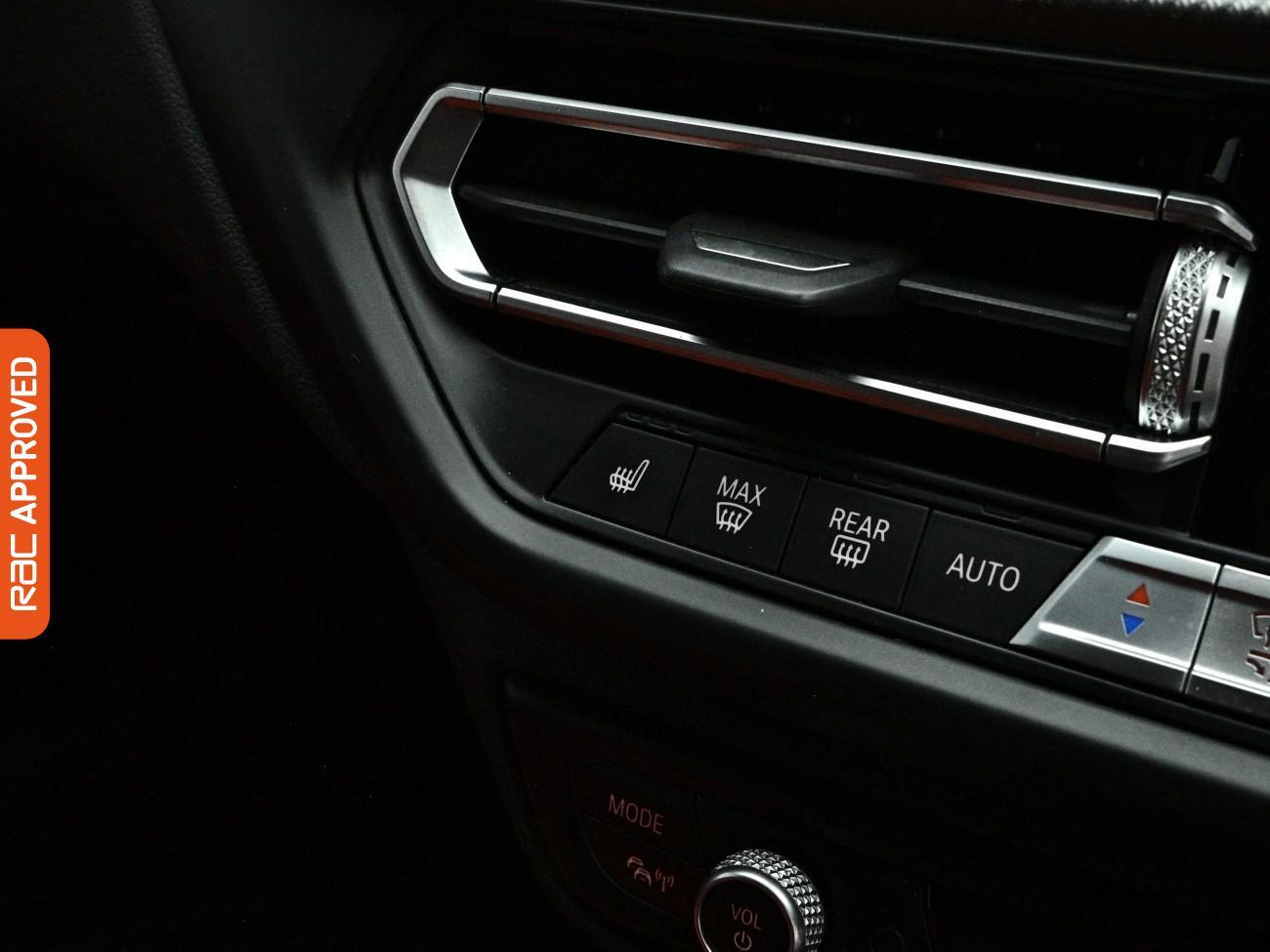 BMW 1 Series view 17