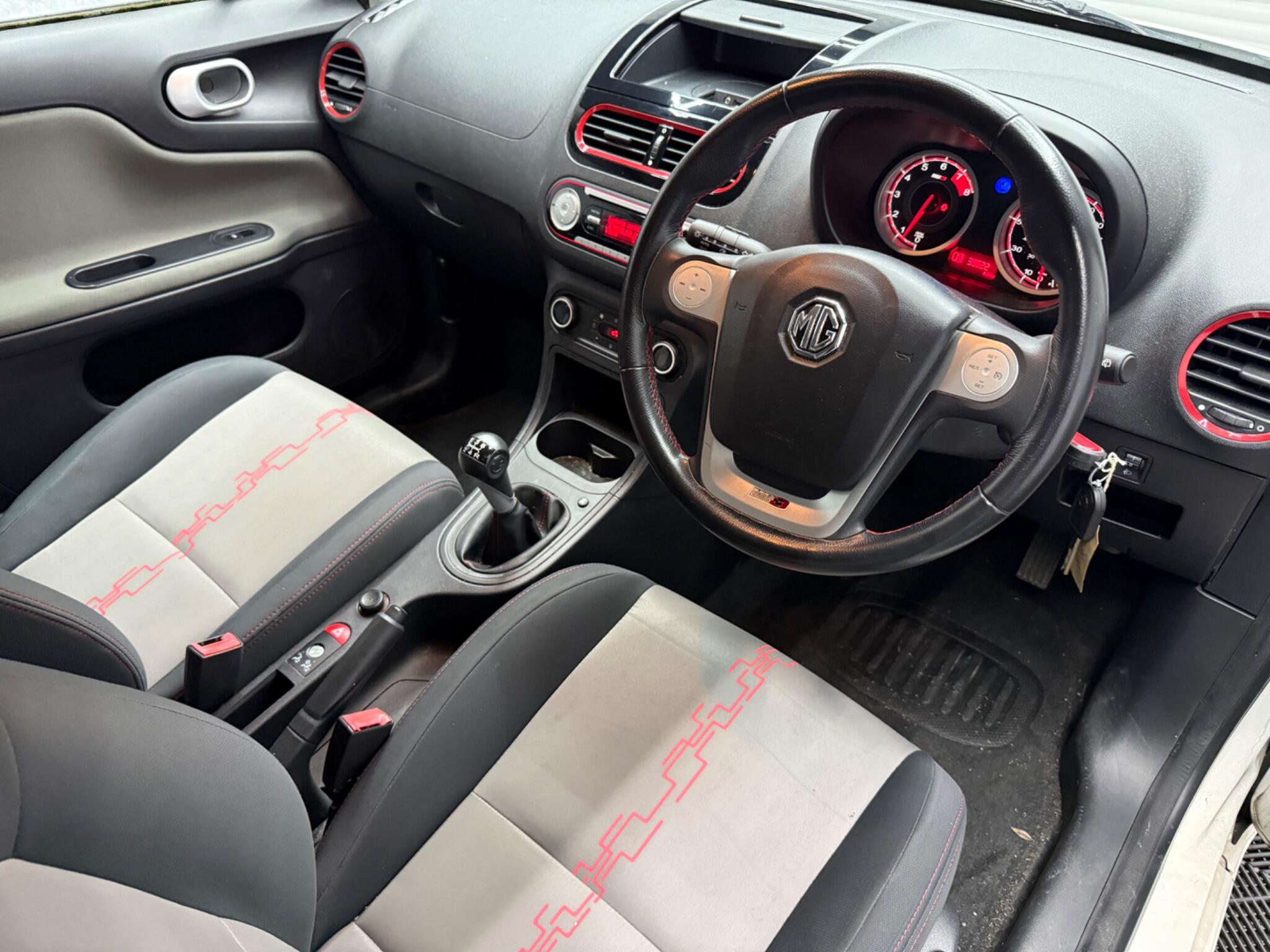 MG MG3 view 2