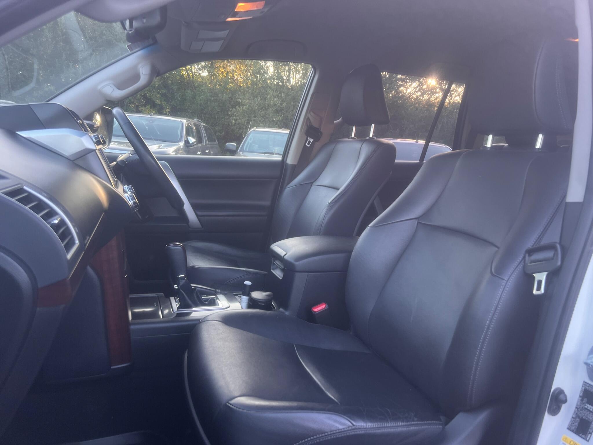 2014 Toyota Land Cruiser 3.0 D-4D Icon Auto 4WD Euro 5 5dr (7 Seats) • 43,921 miles image 22