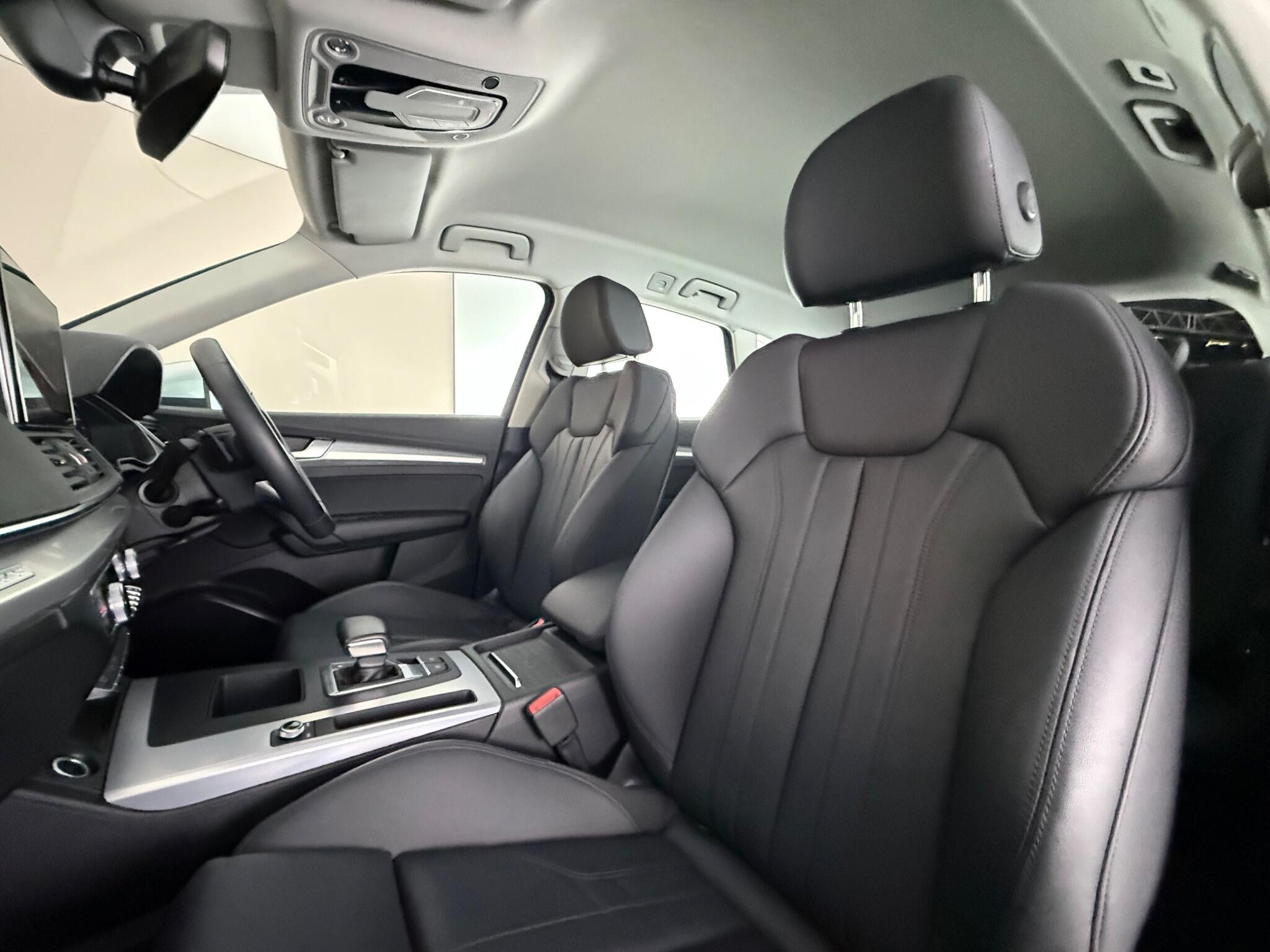 Audi Q5 view 33