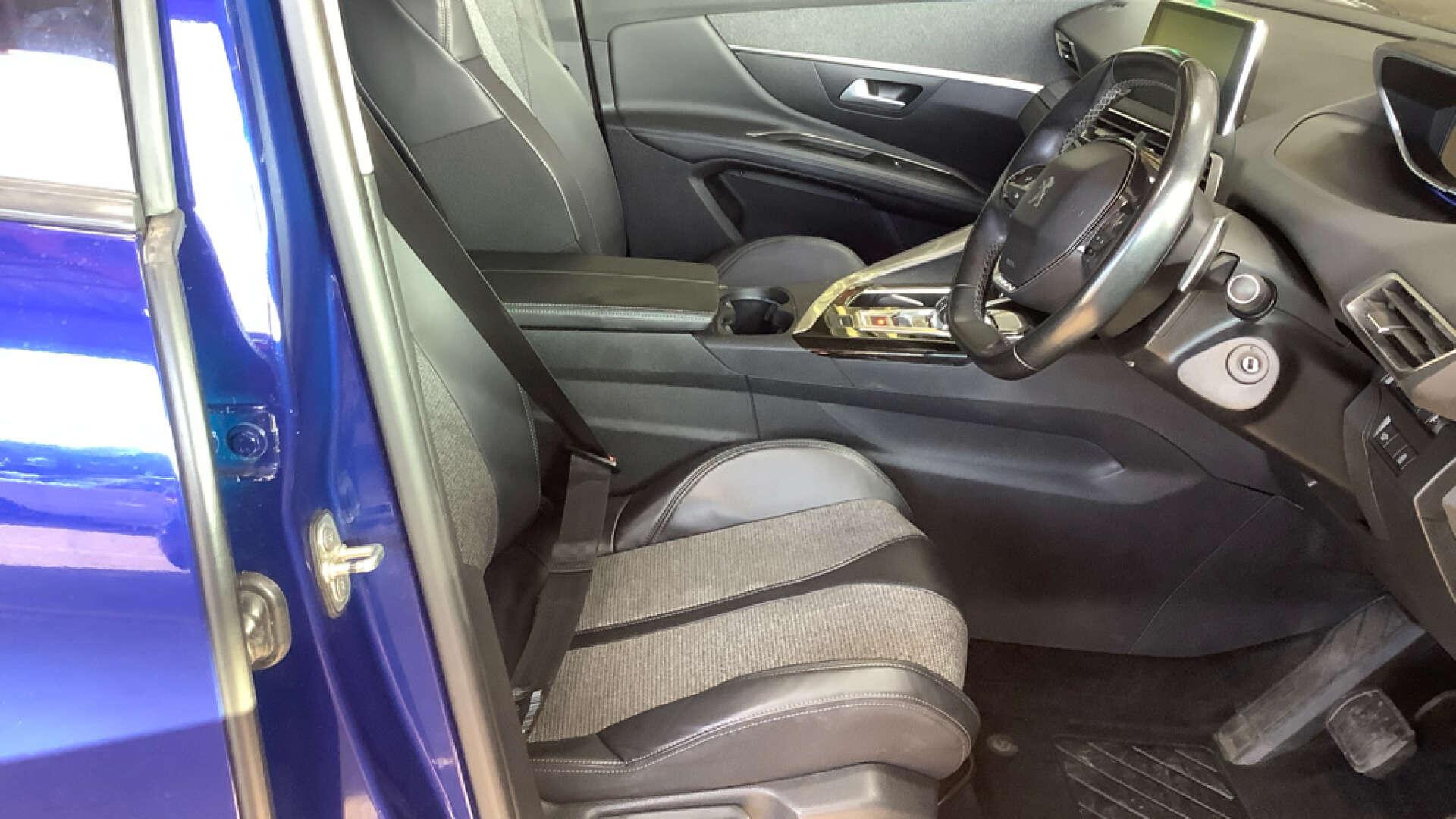 Peugeot 3008 view 12
