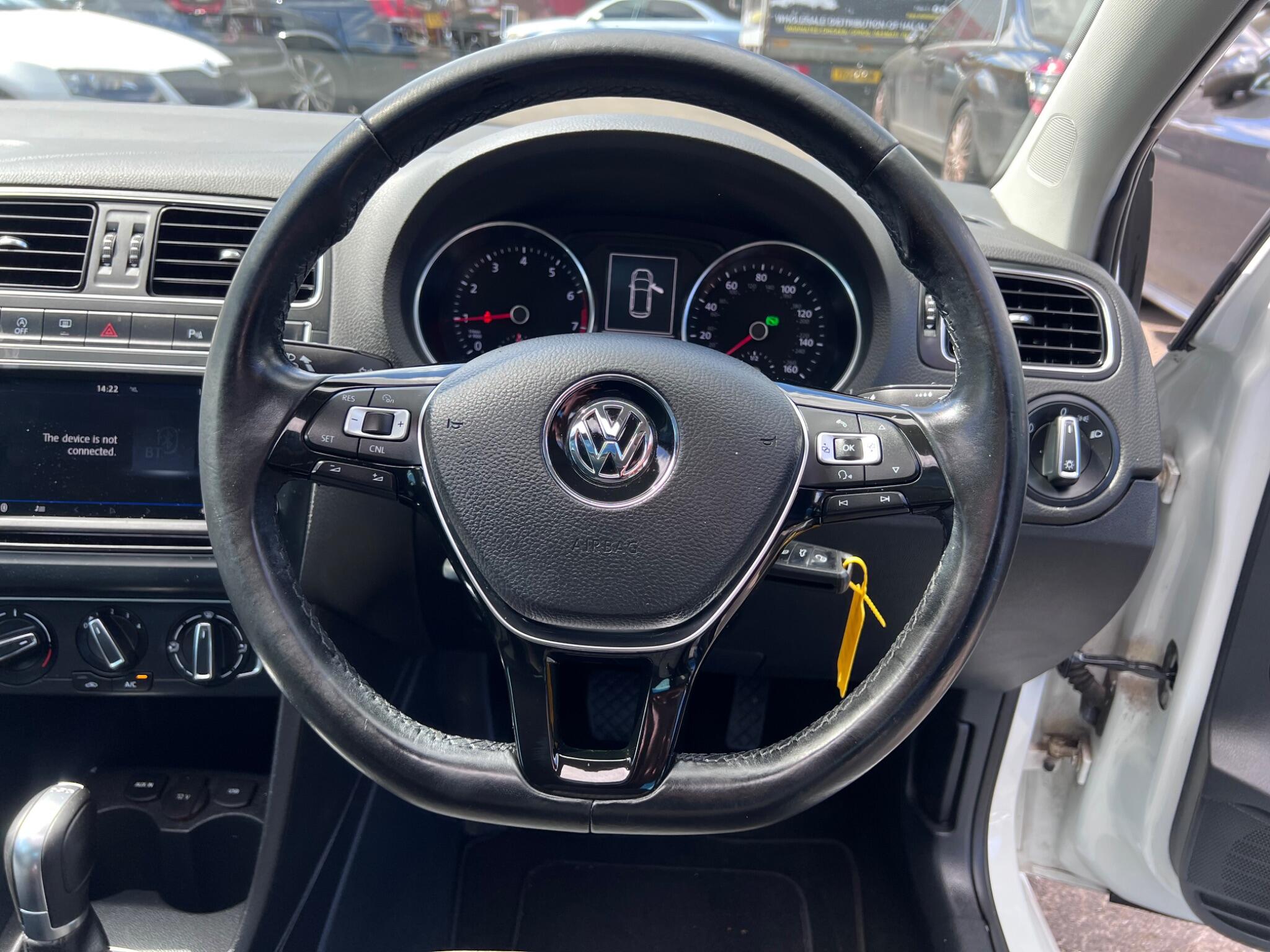 Volkswagen Polo view 20