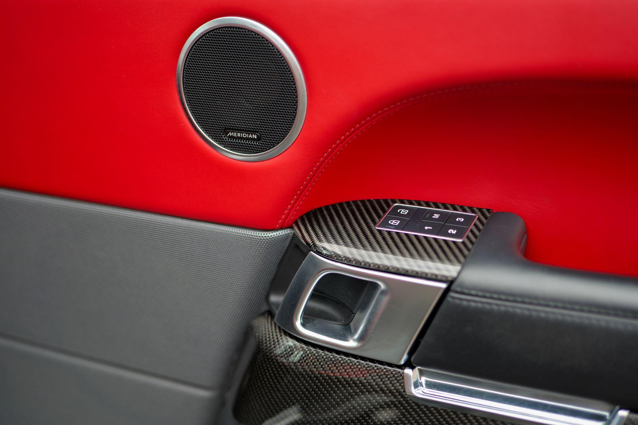 Land Rover Range Rover Sport view 32
