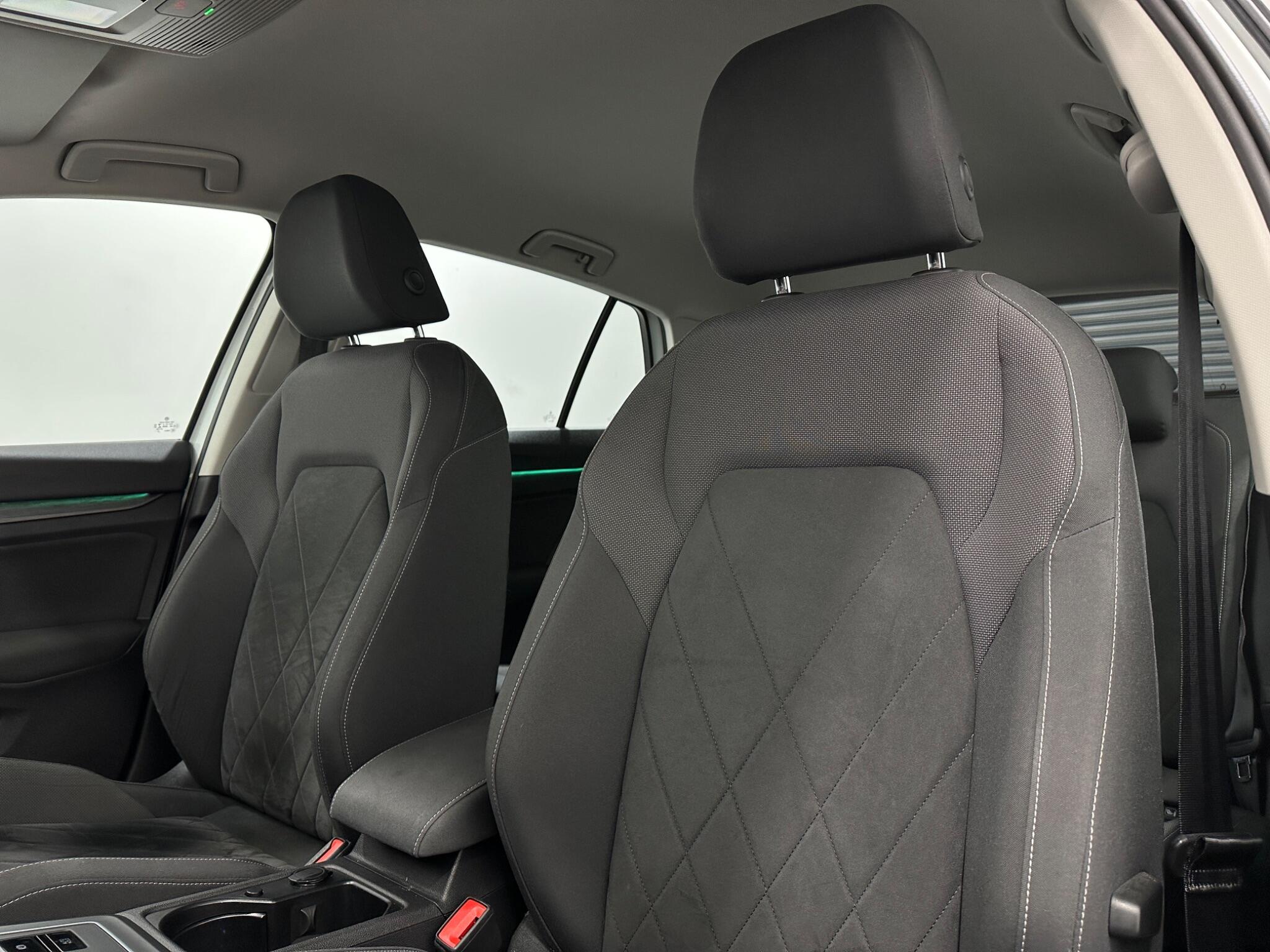 Volkswagen Golf view 36