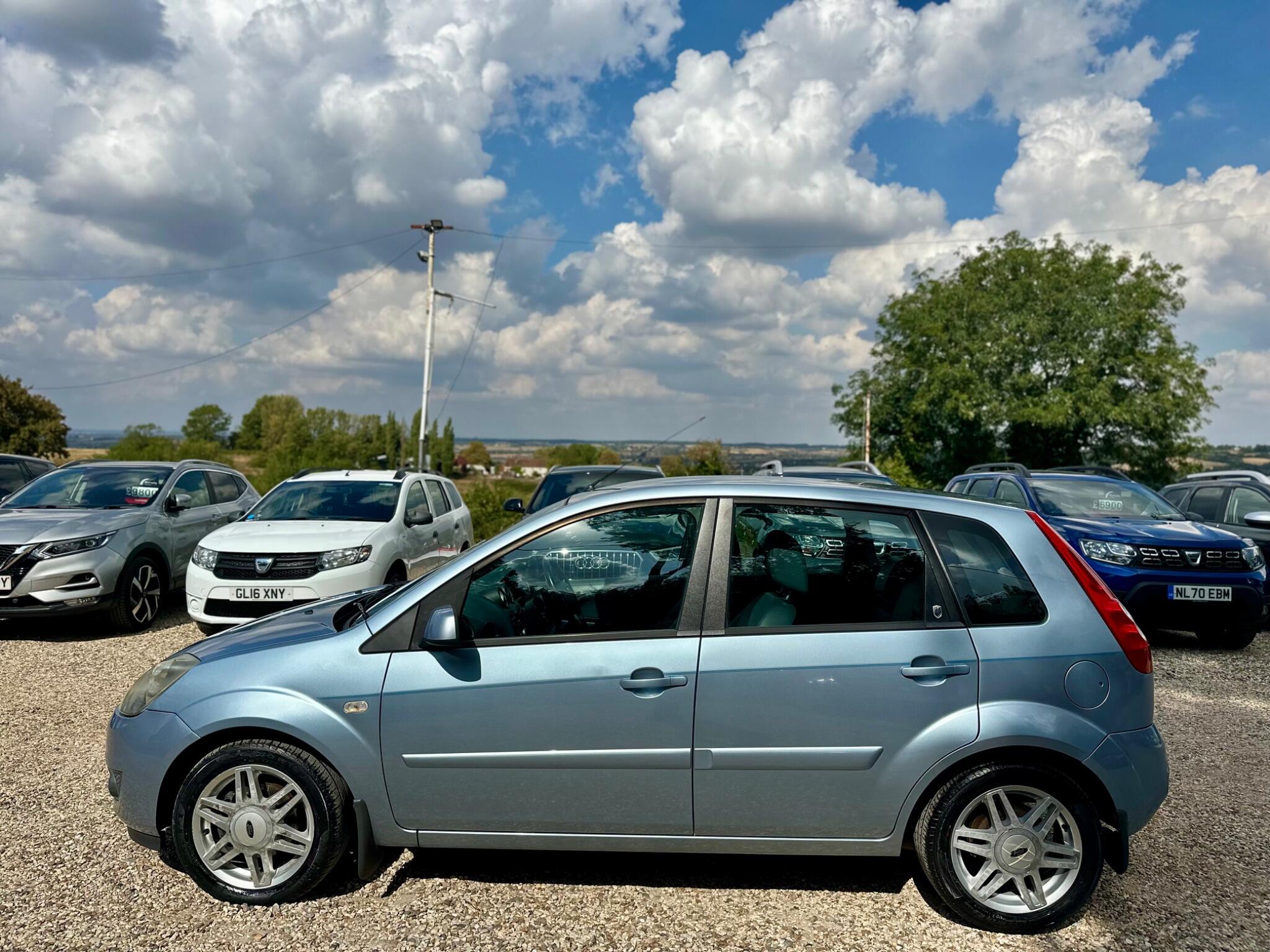 Ford Fiesta view 9
