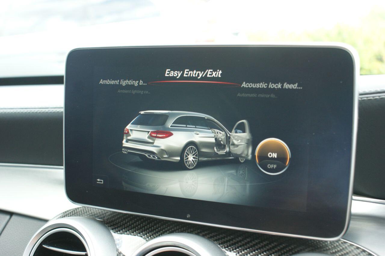 Mercedes-Benz C Class view 73