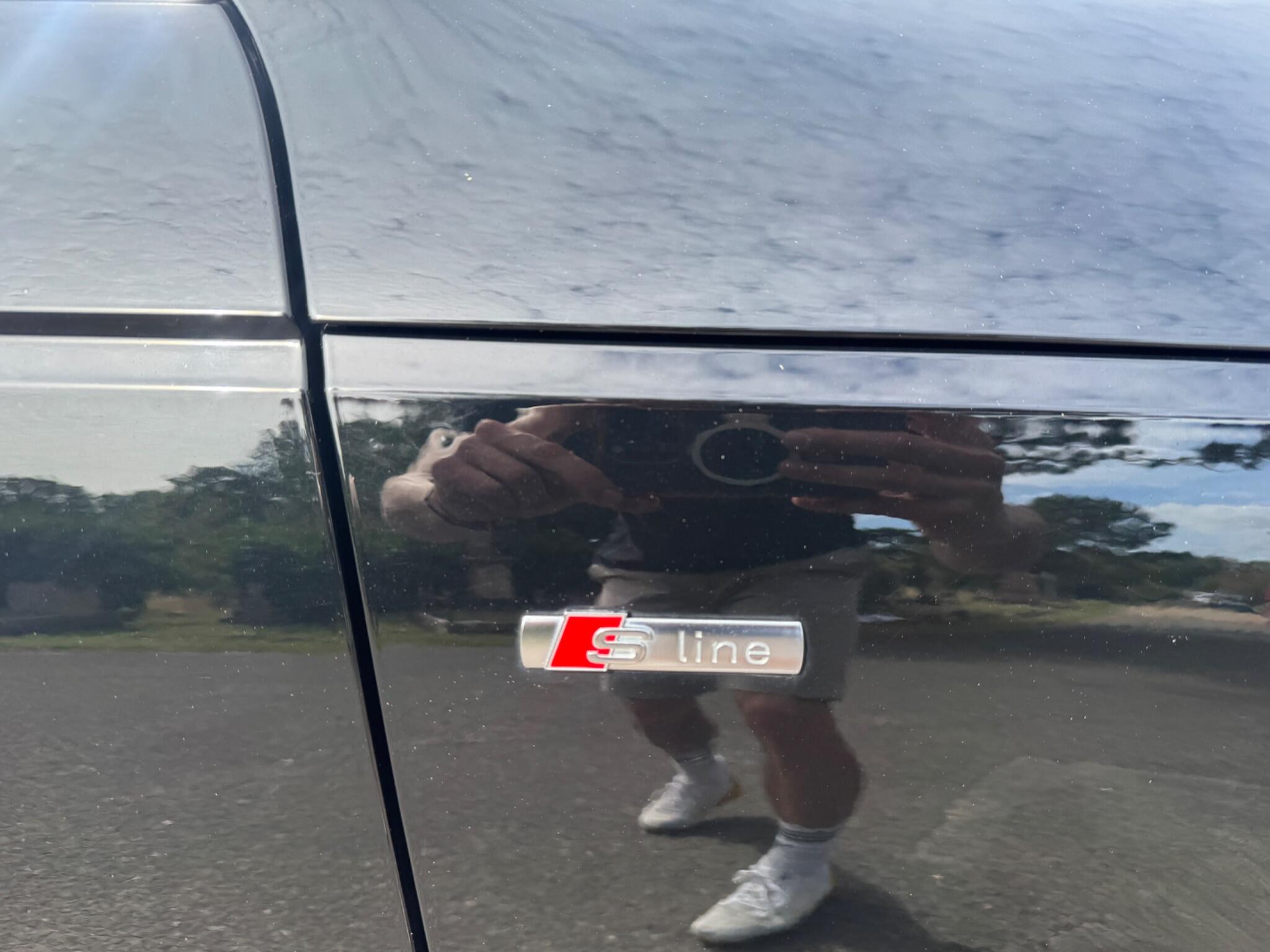 Audi A4 view 91